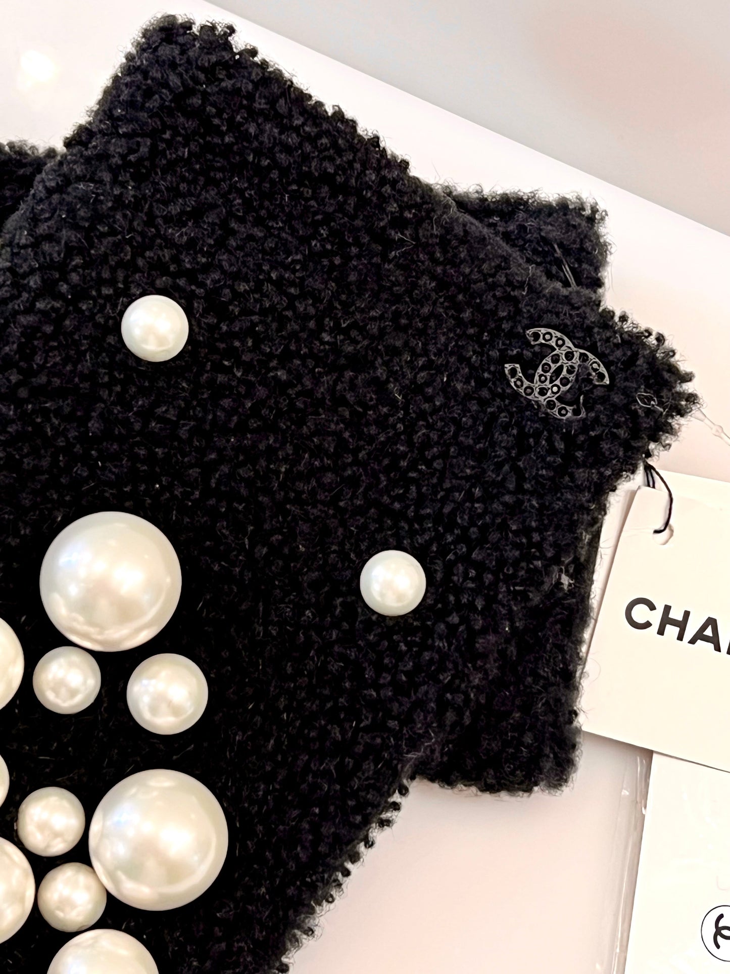 Chanel Cc Pearl Lambskin Leather & Shearling Gloves Bag