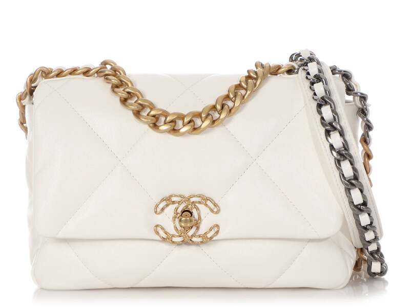 Chanel QUILTED CALFSKIN 19 Handbag