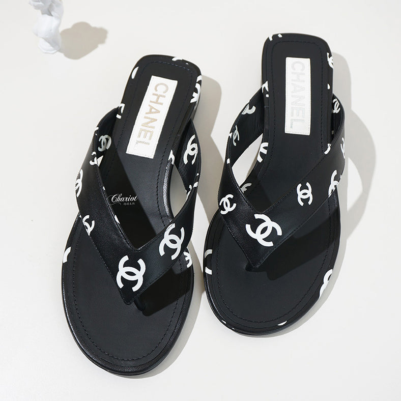 Chanel Interlocking Cc Logo Lambskin Slides Bag