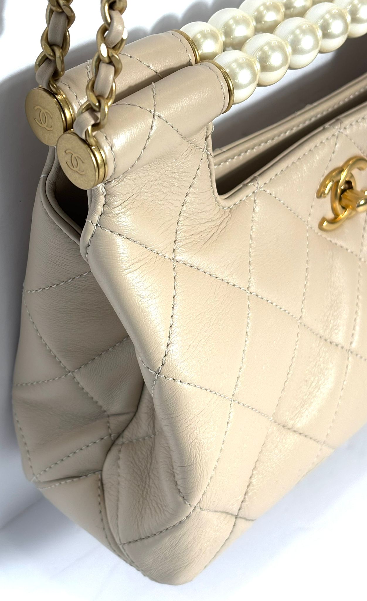 CHANEL CC GHW 25 PEARL HANDLE SHOPPING BAG