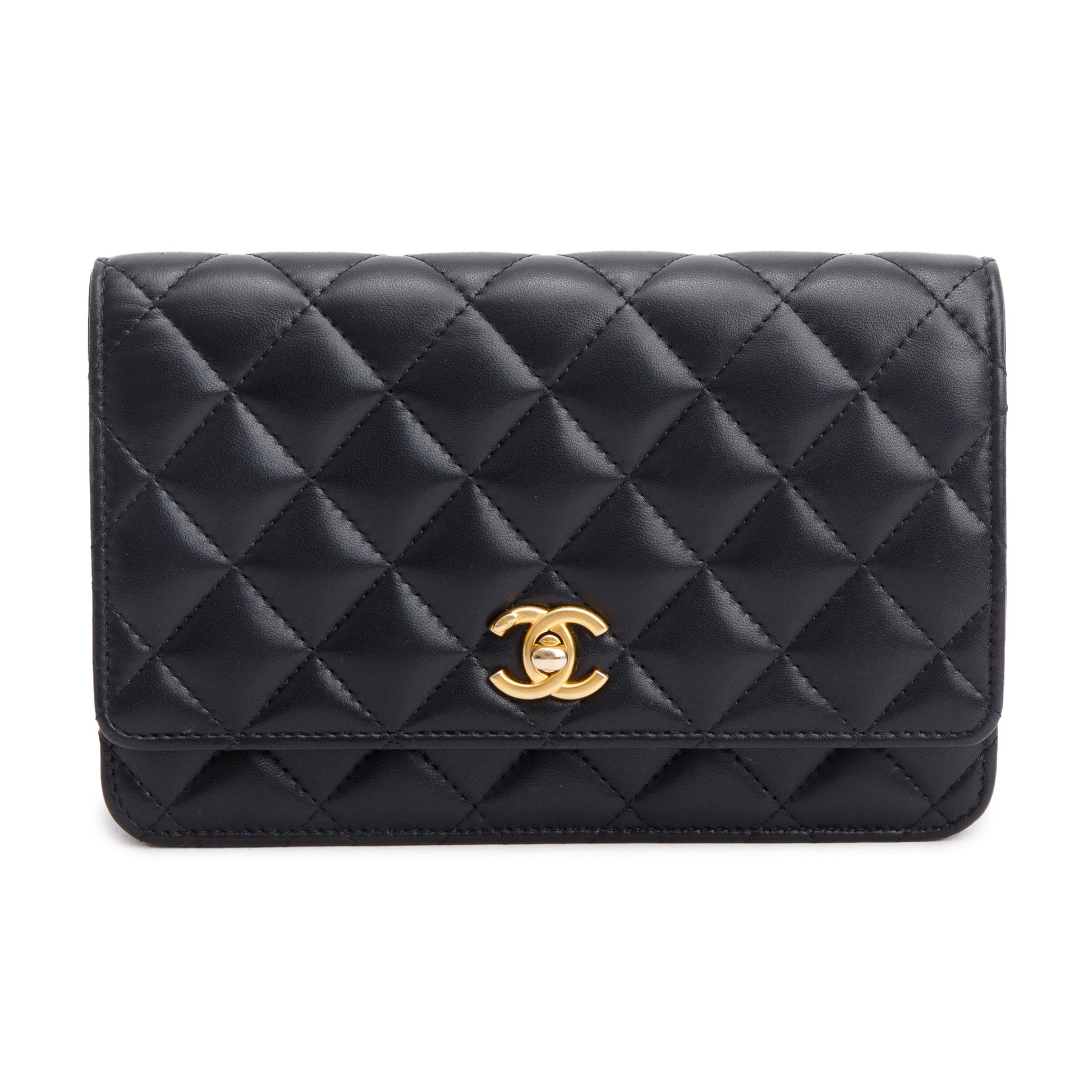 Chanel Quilted CC Pearl Crush Classic Leather Lambskin Black Wallet Case