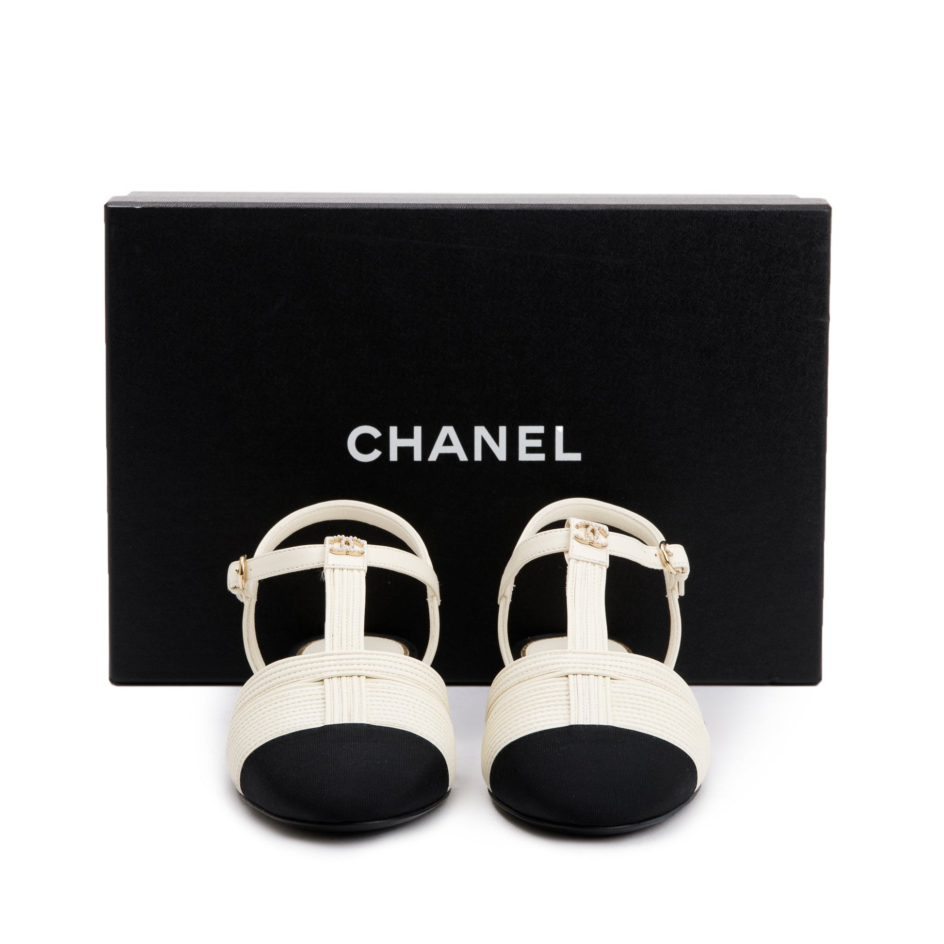 Chanel Interlocking CC Logo Slingback Flats Lambskin Black White Shoes