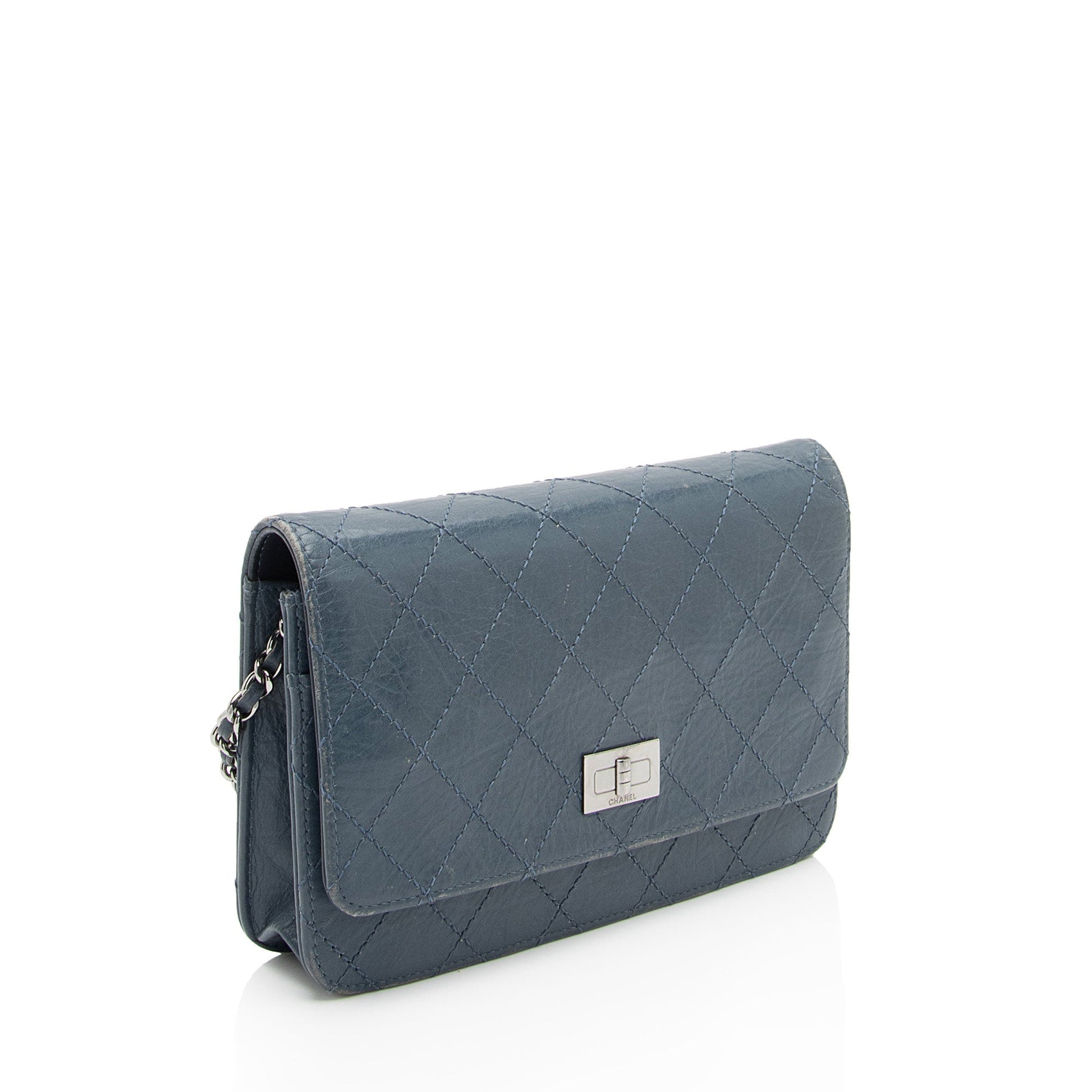 Chanel Aged Calfskin 2.55 Reissue on SHF-SBAN8G Wallet Case