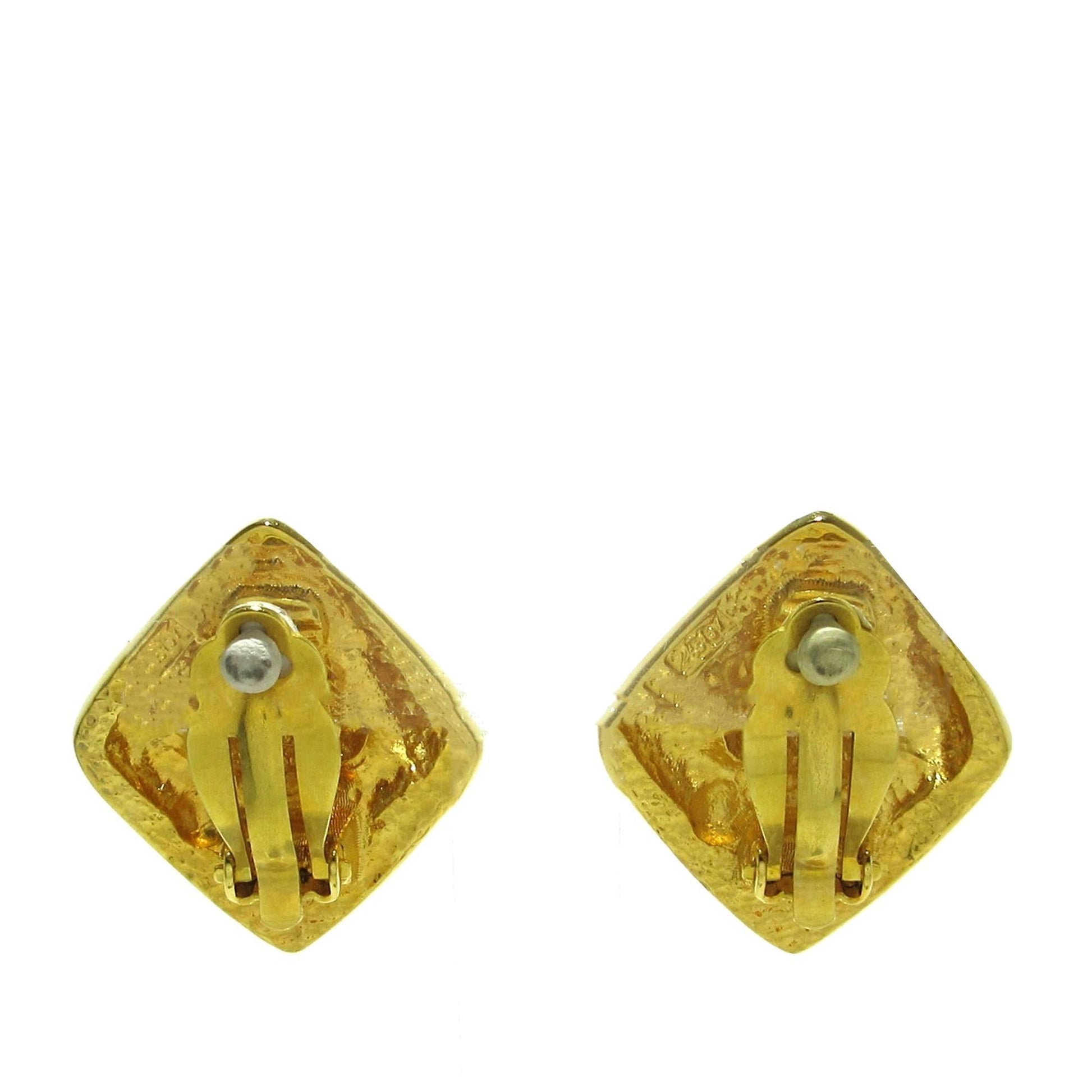 Chanel Arabesque Clip On Earrings (Shg-Xkpmkm)