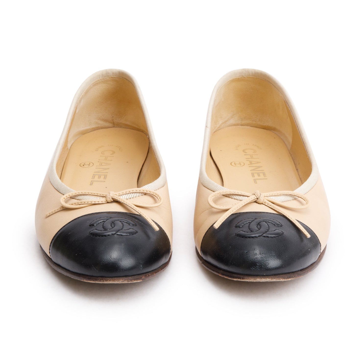 Chanel Interlocking CC Logo Flats Lambskin Black Beige Shoes Logo Flats