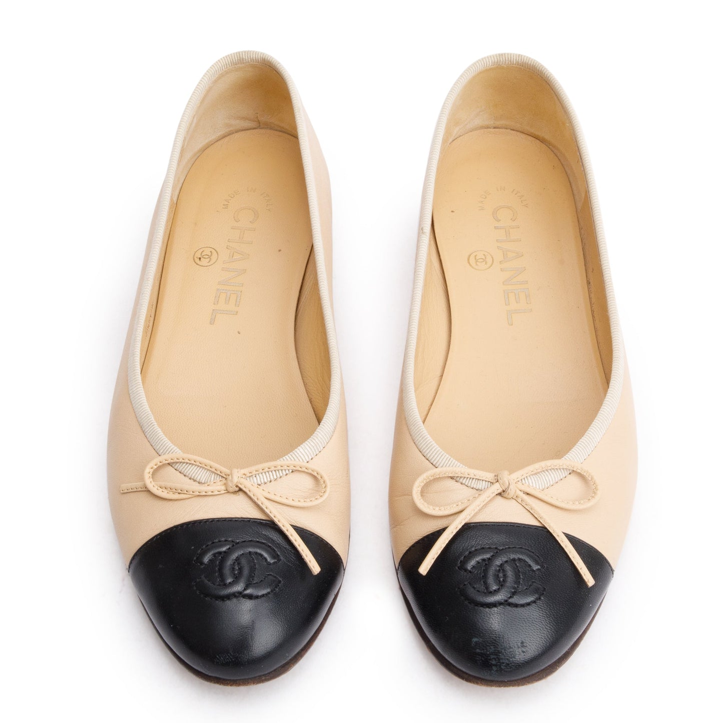 Chanel Interlocking CC Logo Flats Lambskin Black Beige Shoes Logo Flats