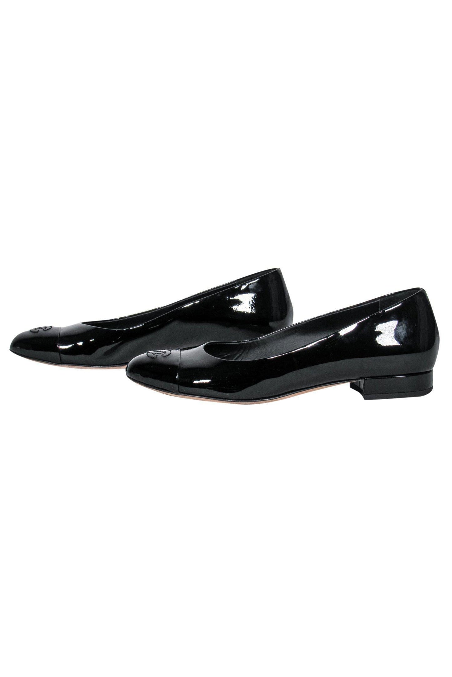 Chanel - Black Patent Leather Flats w/ Logo Sz