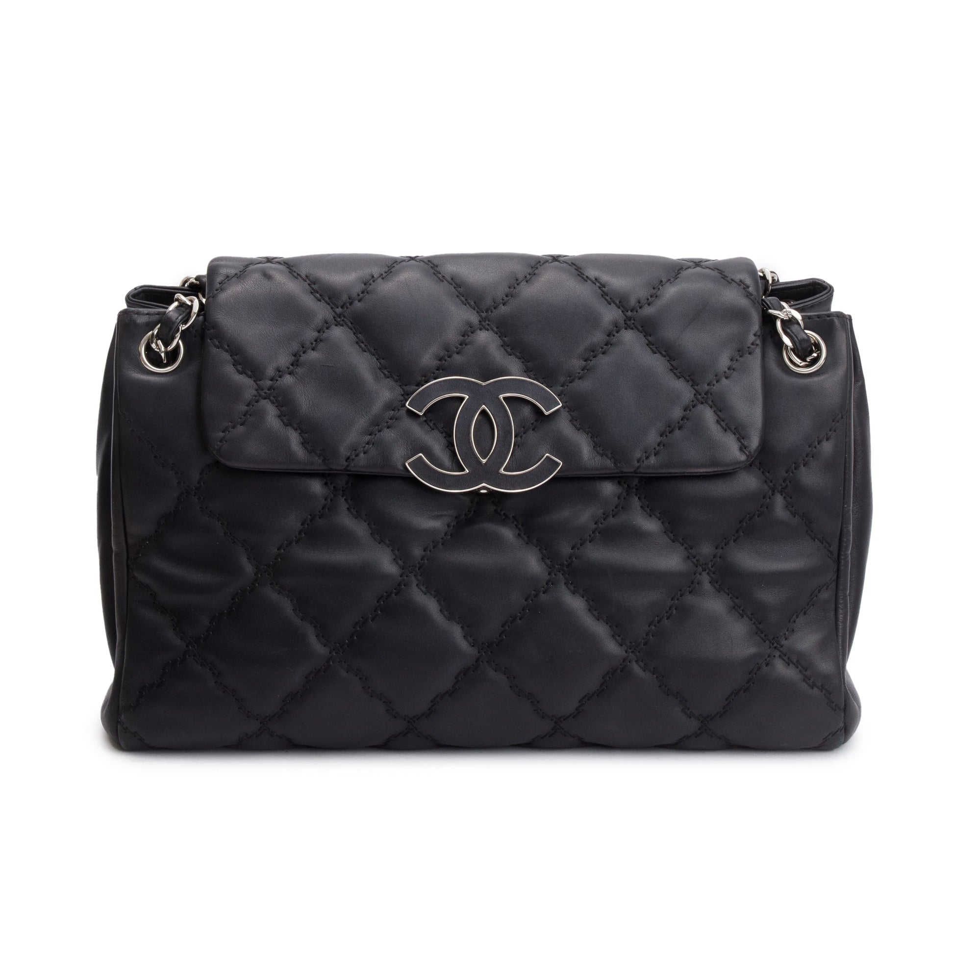 Chanel Quilted Double Stitch Hamptons Flap Leather Calfskin Black Travel Bag
