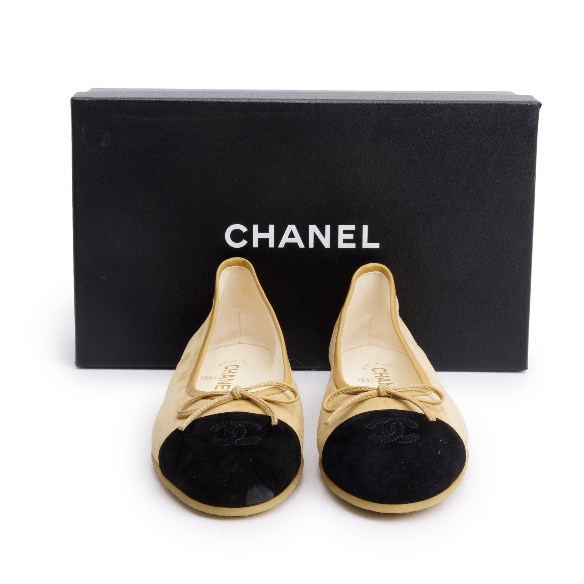 Chanel Suede Kidskin Interlocking CC Logo Black Yellow Shoes