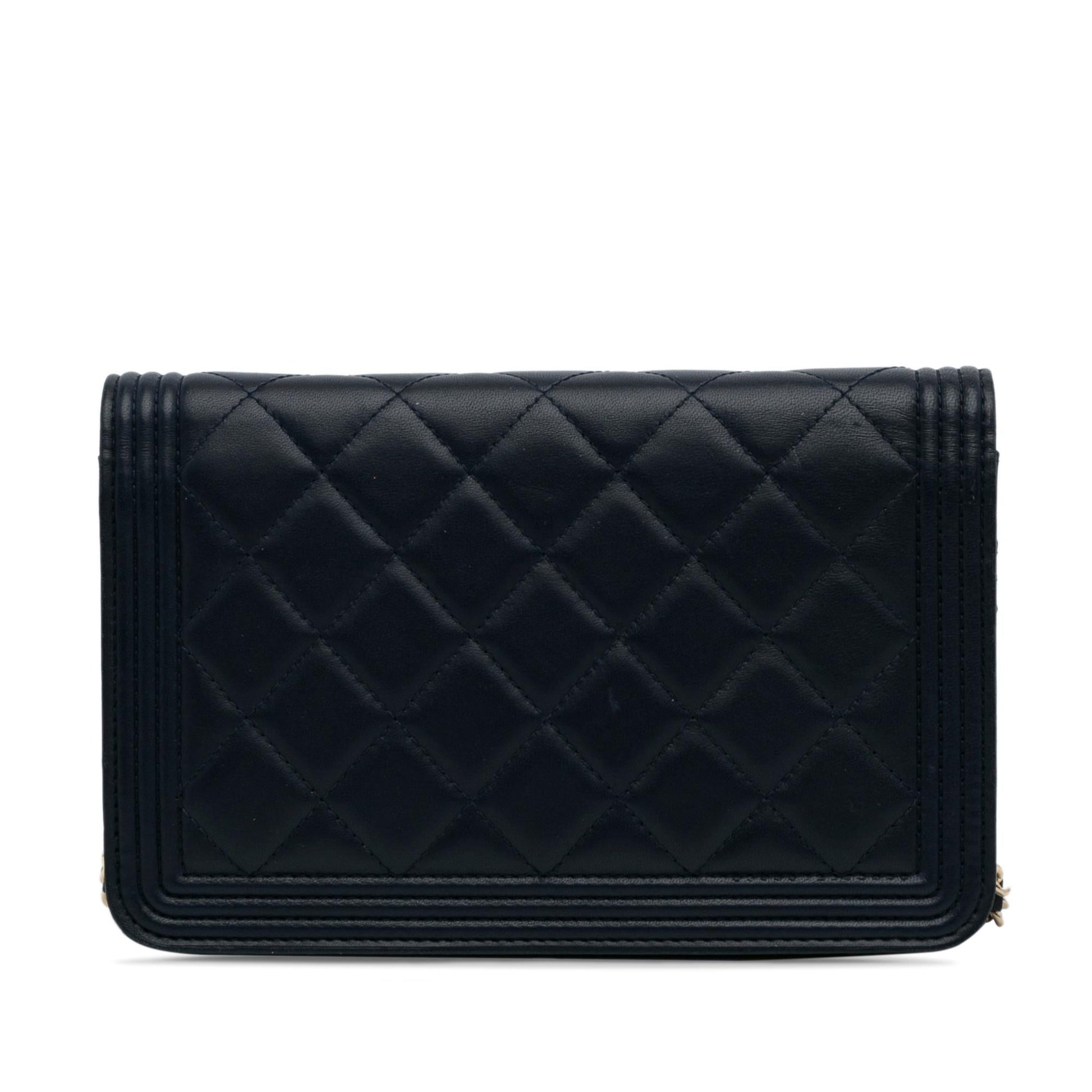 Chanel Boy On SHG-rJw1jW Wallet Case