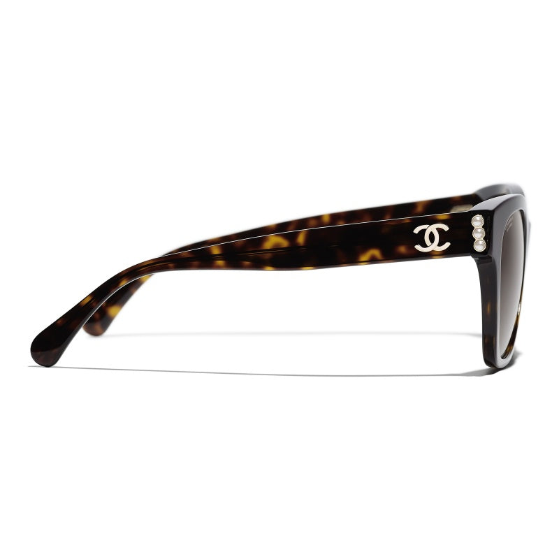 Chanel Cc Faux Pearl Sunglasses Bag