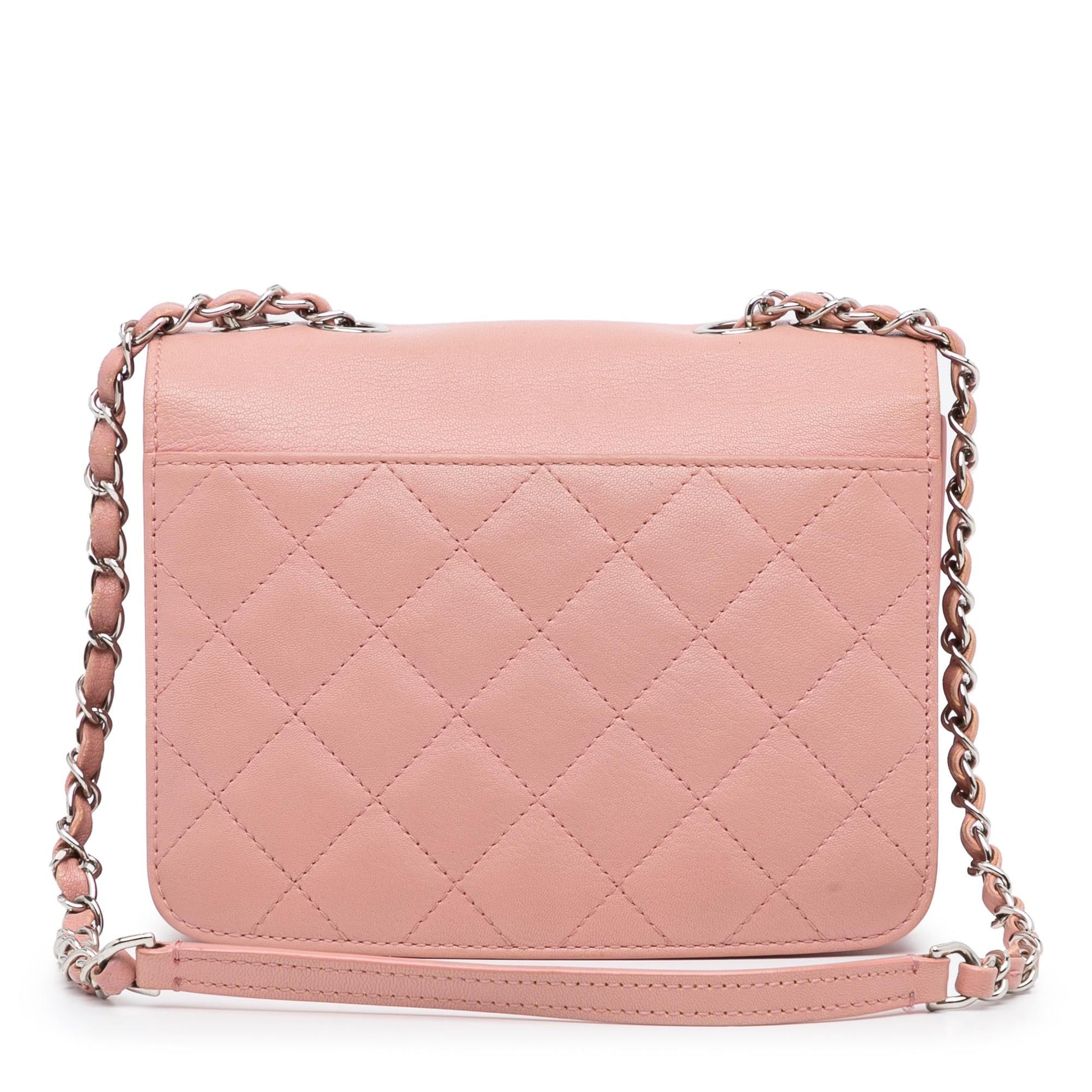 Chanel CC Calfskin Box Flap SHG-GGzEwT Shoulder Bag