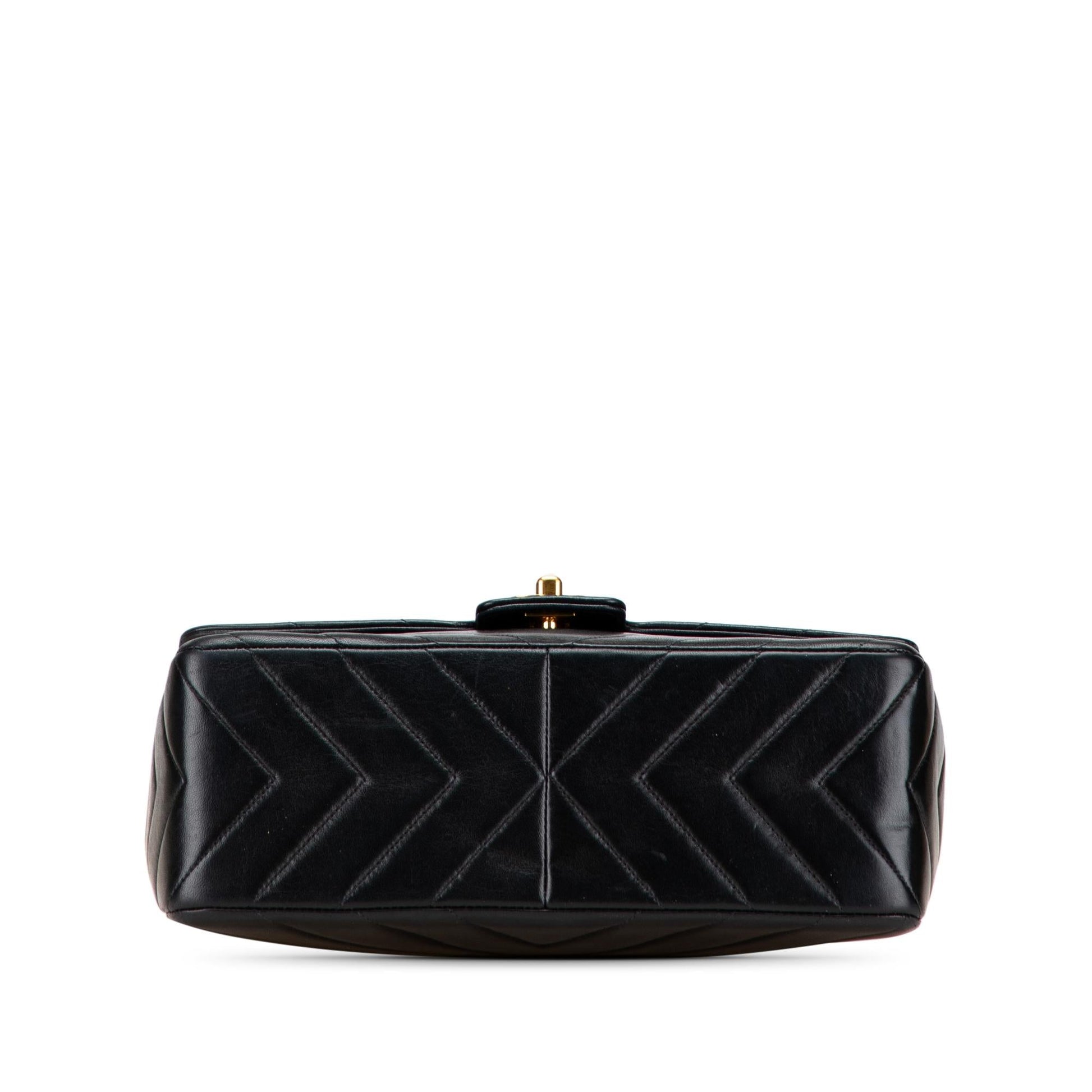 Chanel CC Chevron Lambskin Flap Handbag Flap 1