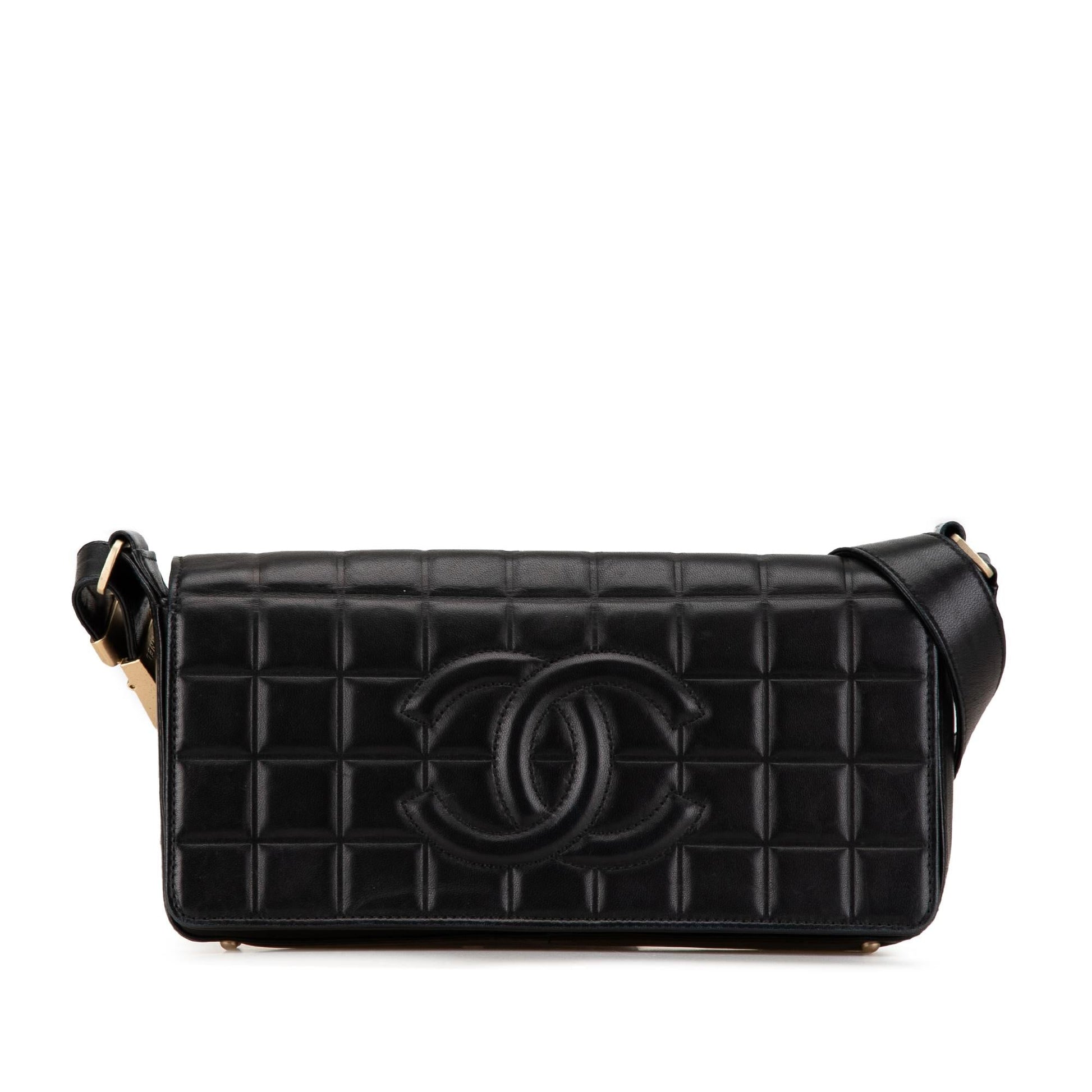 Chanel CC Chocolate Bar Lambskin Flap SHG-aZpShH Handbag