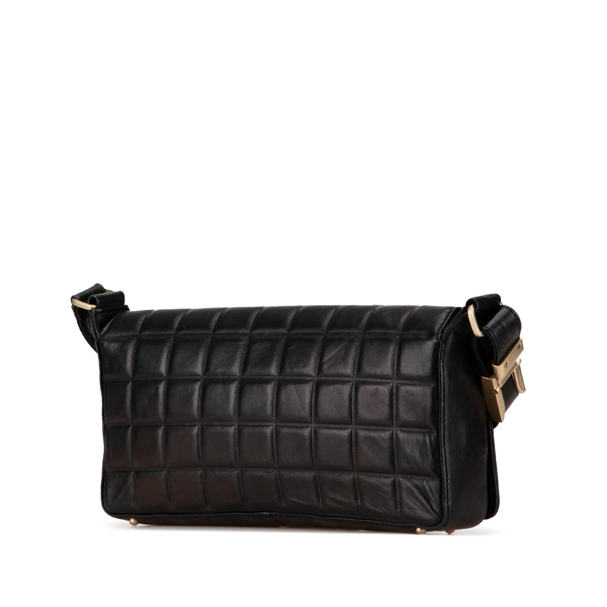 Chanel CC Chocolate Bar Lambskin Flap SHG-aZpShH Handbag