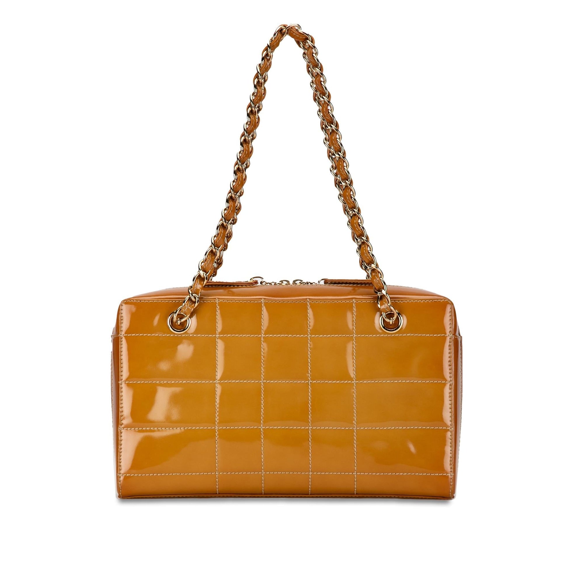 Chanel CC Chocolate Bar Patent SHG-tneQSq Shoulder Bag