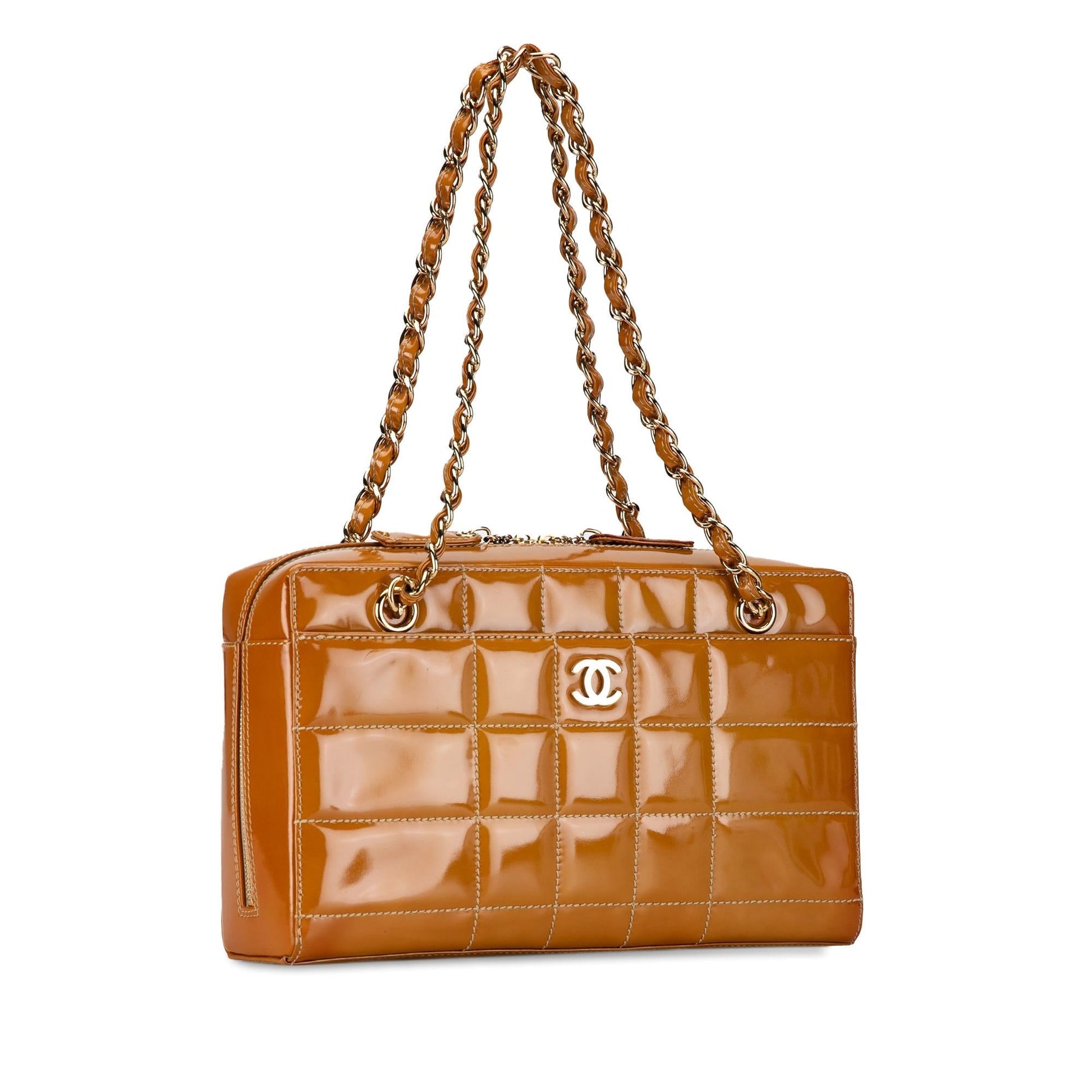 Chanel CC Chocolate Bar Patent SHG-tneQSq Shoulder Bag