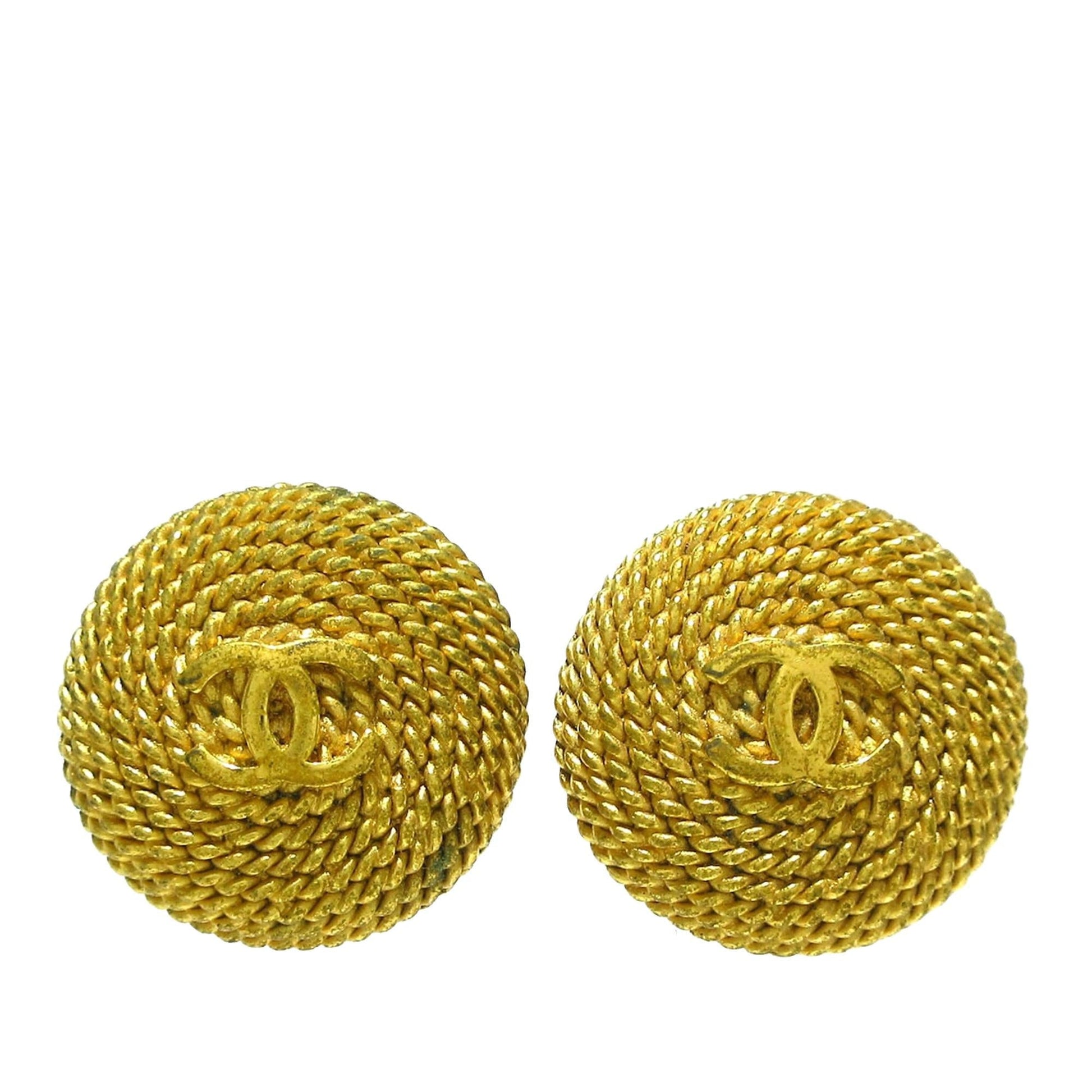 Chanel Cc Clip On Earrings (Shg-Ciokzo)