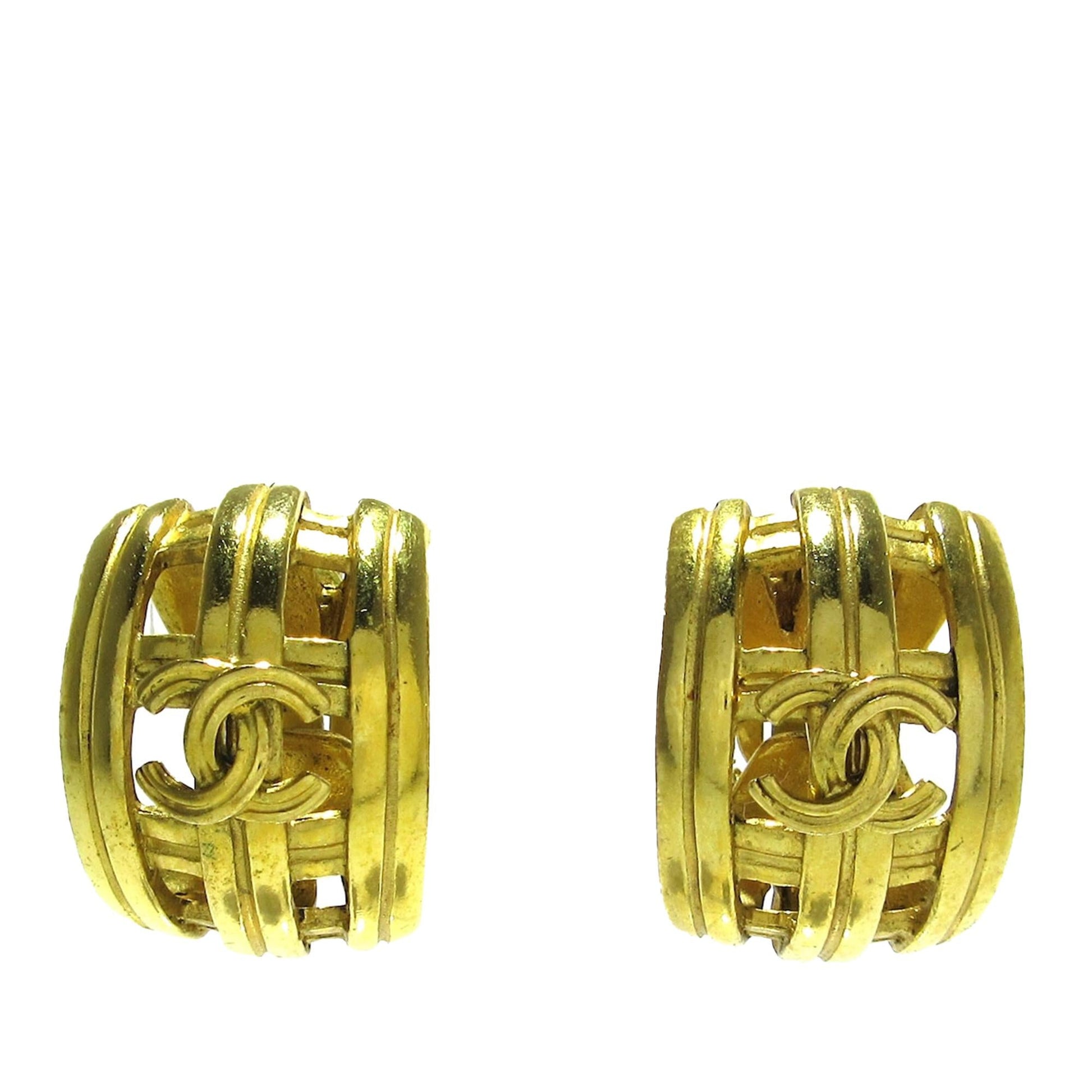 Chanel Cc Clip On Earrings (Shg-6Ntgvs)