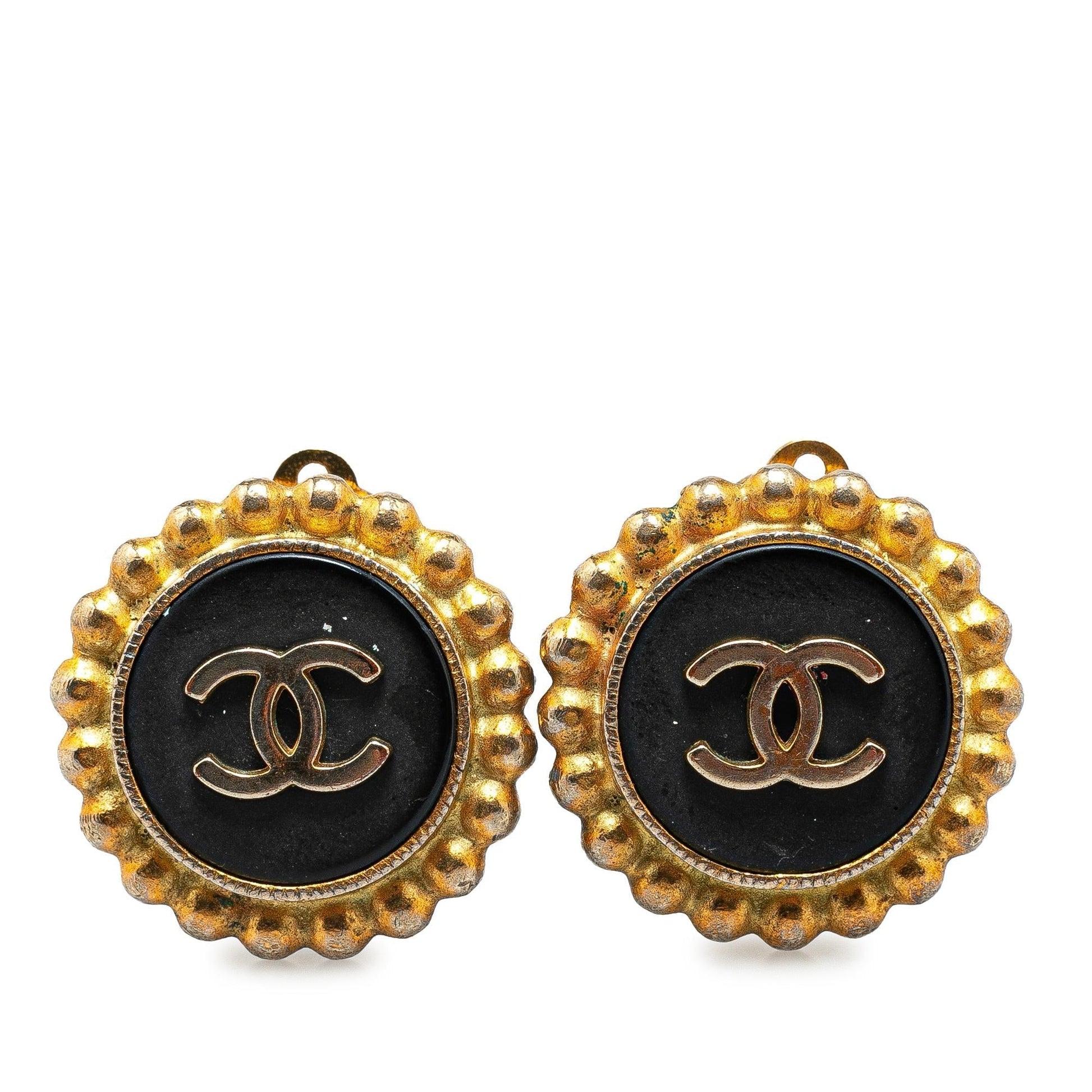 Chanel Cc Clip On Earrings (Shg-Nidbod)