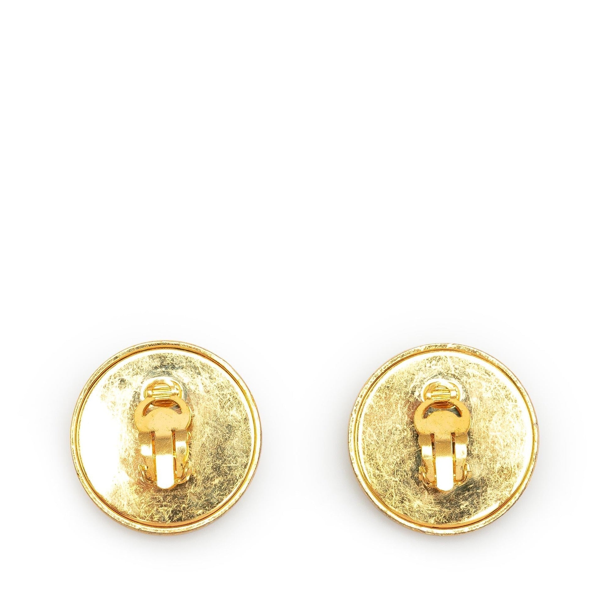 Chanel Cc Clip On Earrings (Shg-T12Sqr)