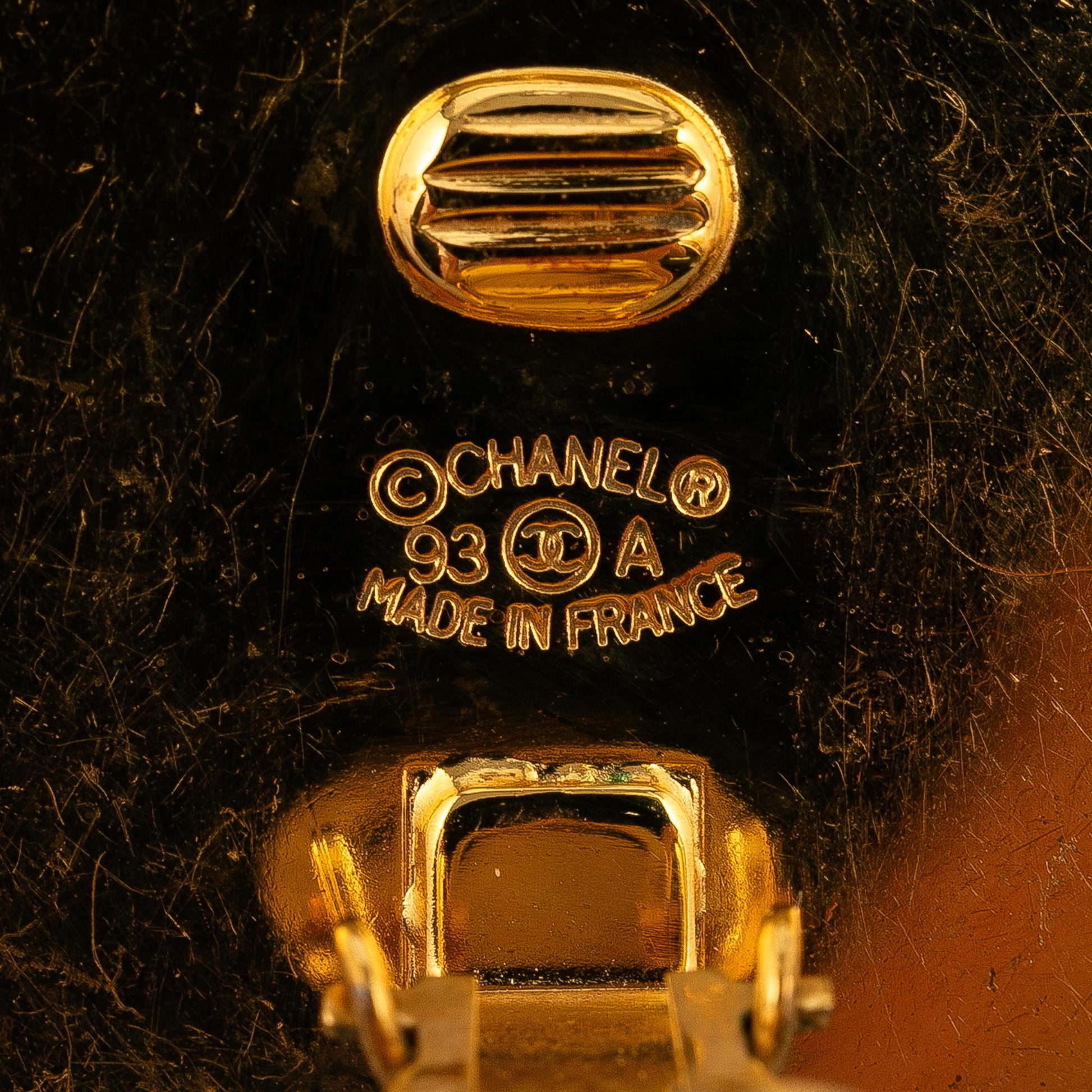 Chanel Cc Clip On Earrings (Shg-T12Sqr)