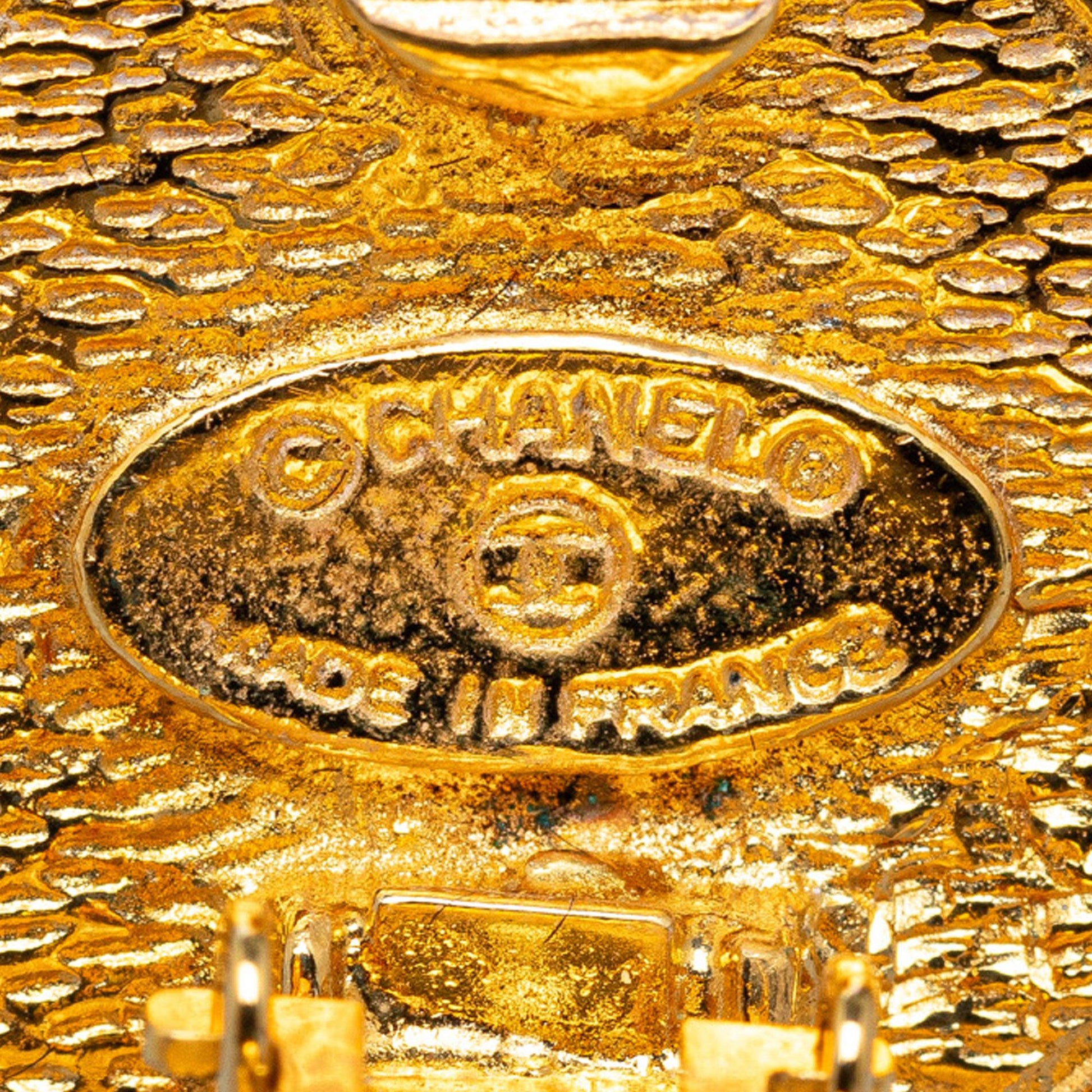 Chanel CC Dangling Clip-On Earrings (SHG-yA68qy)