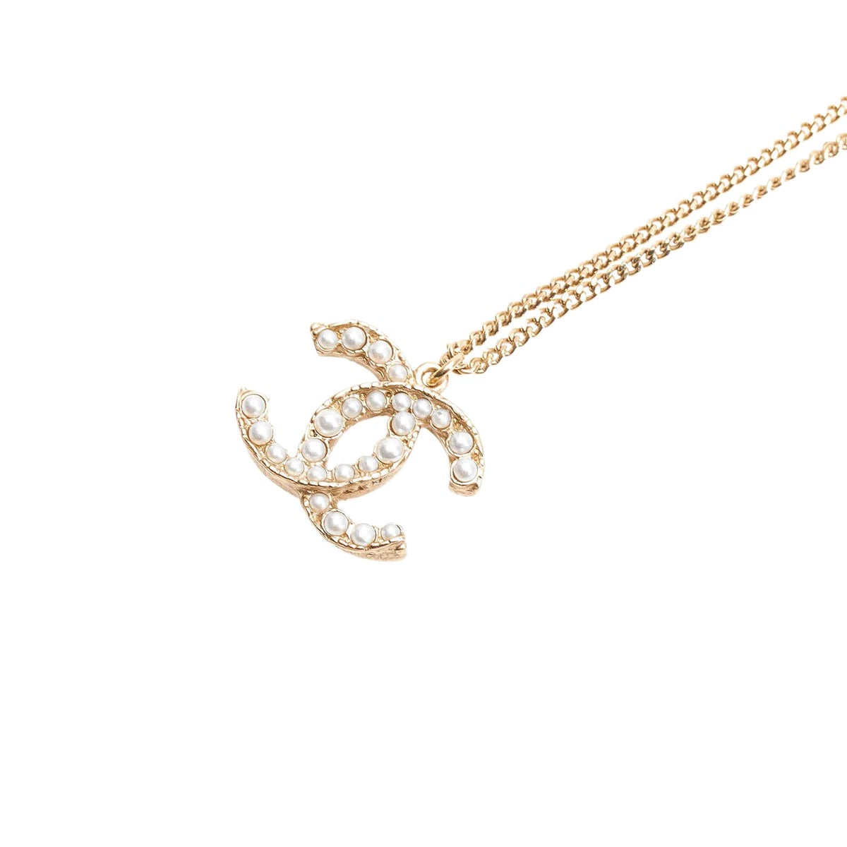CHANEL CC FAUX PEARL PENDANT NECKLACE