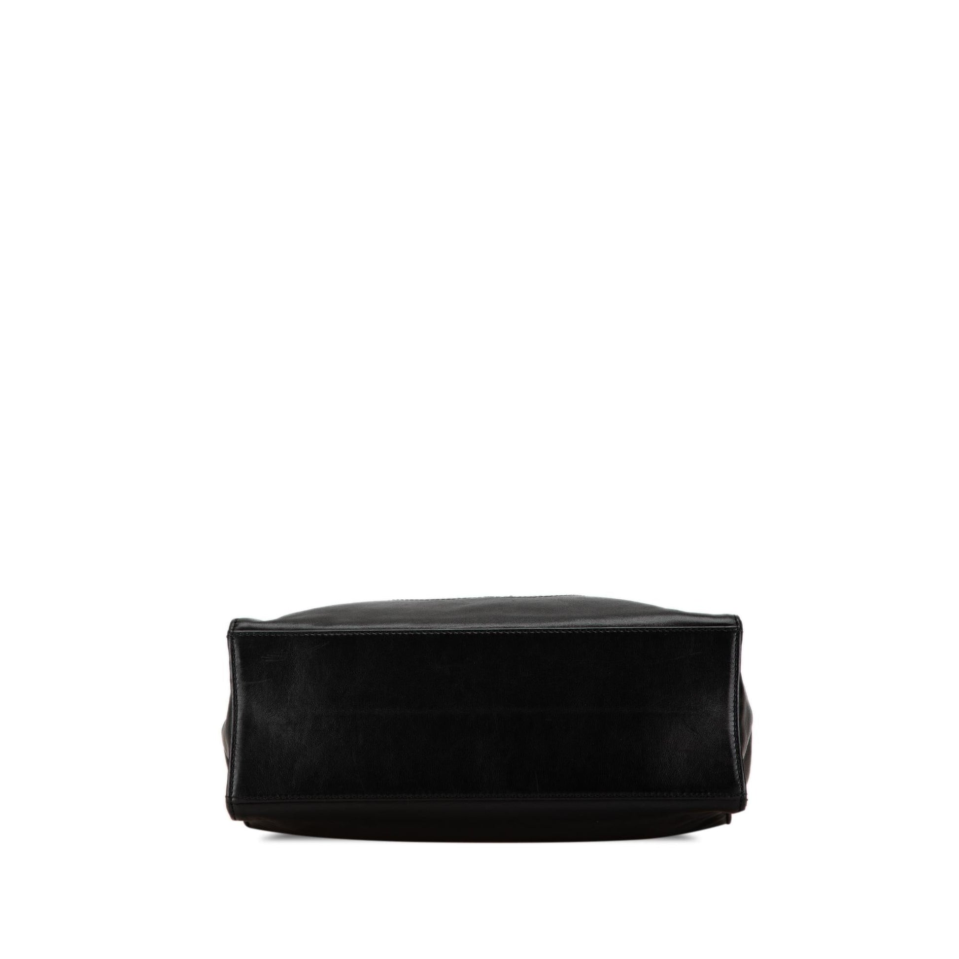 Chanel CC Lambskin Tote Bag (SHG-R6lAw8)