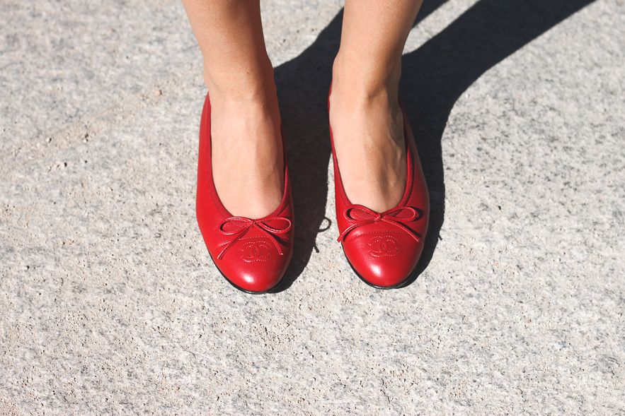 Chanel Cc Leather Ballerina Flats Bag