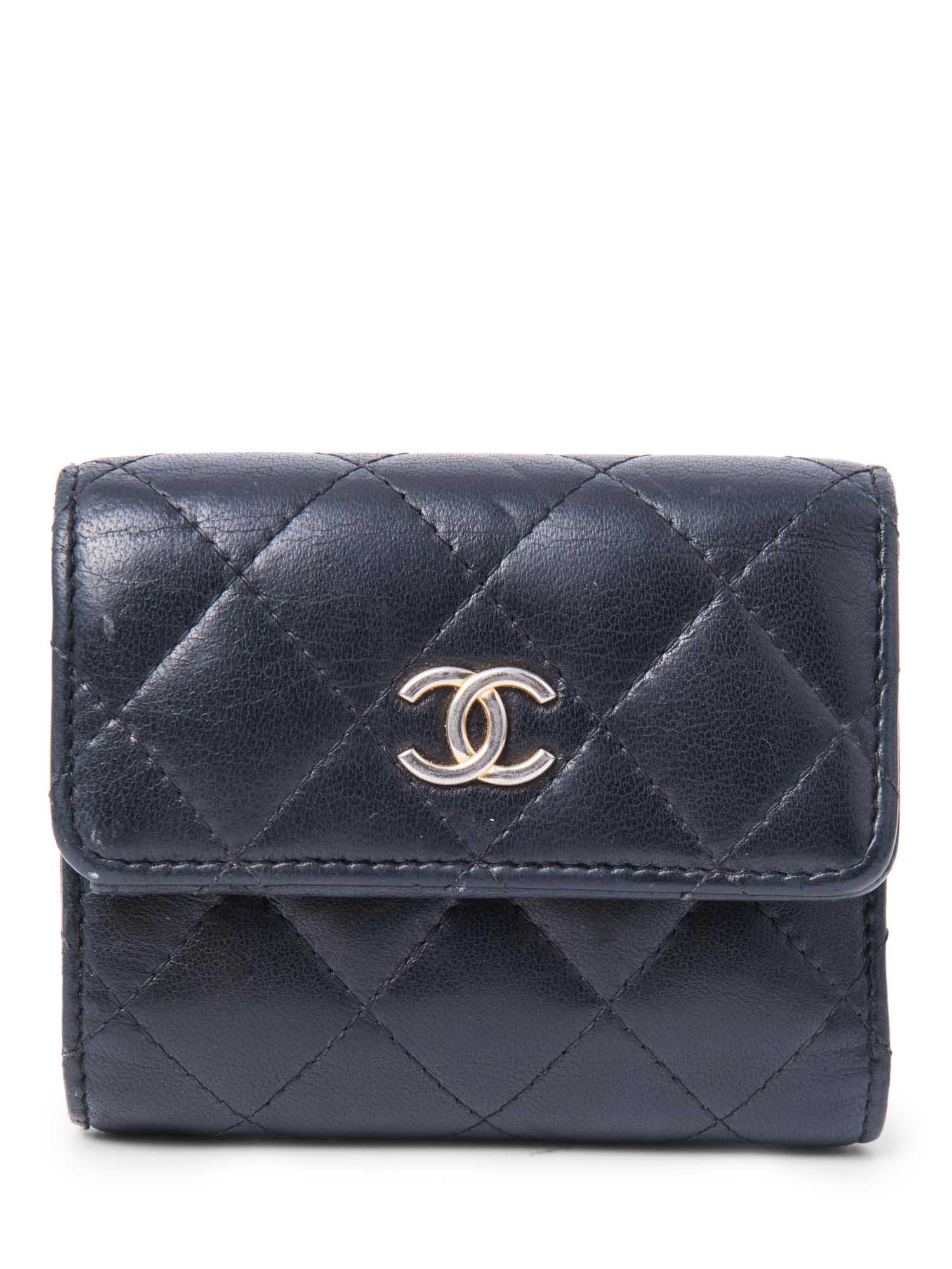 Chanel CC Logo Quilted Compact Wallet Black