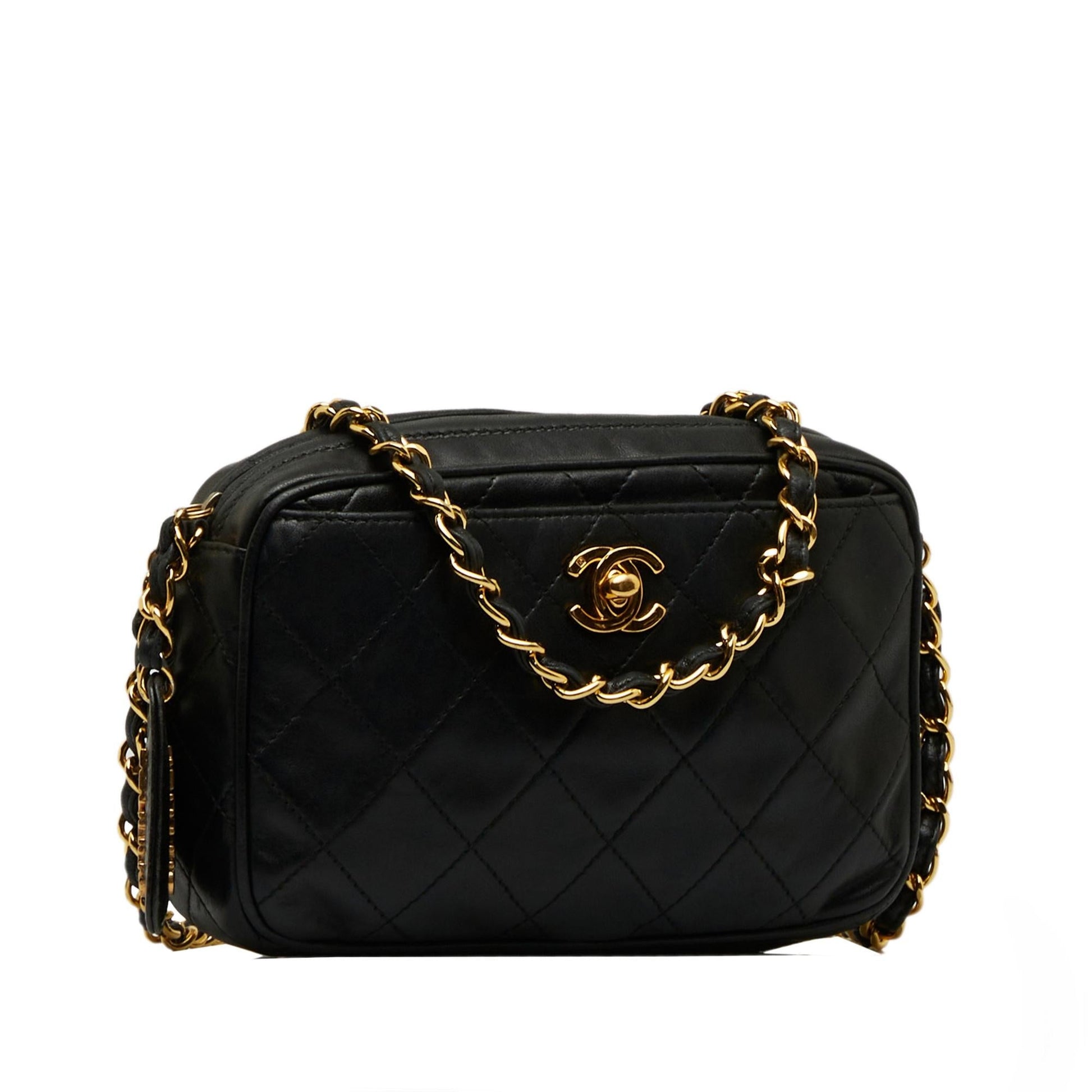 Chanel CC Matelasse Lambskin Camera SHG-QimvSc Crossbody Bag