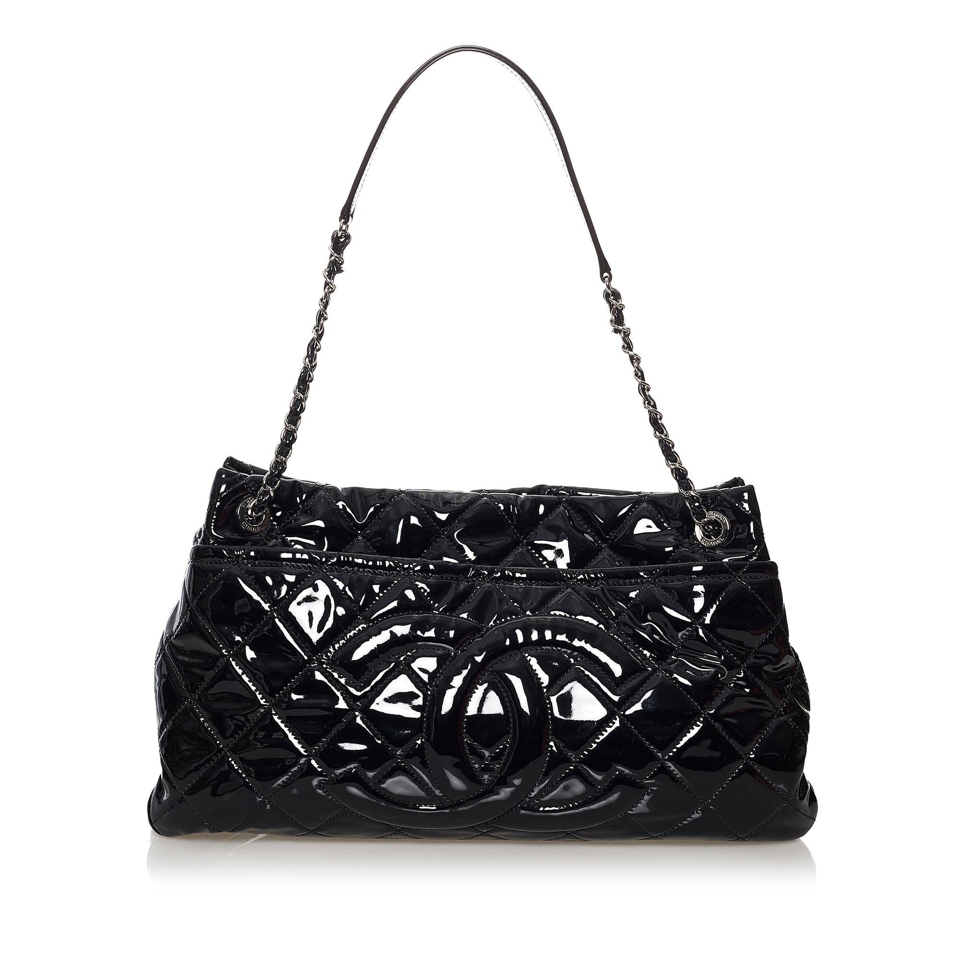 Chanel CC Matelasse Patent SHG-3SUgOV Leather Shoulder Bag