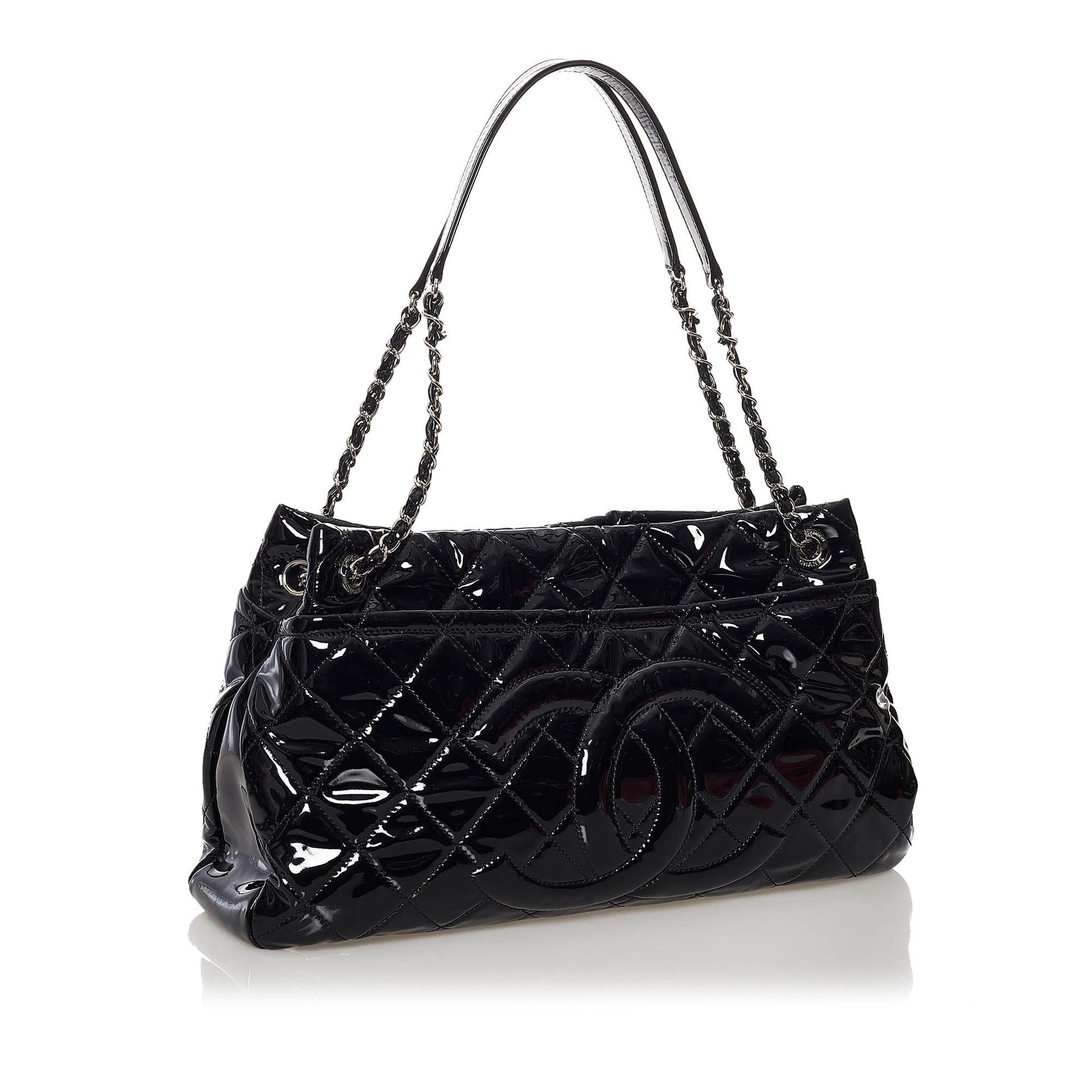 Chanel CC Matelasse Patent SHG-3SUgOV Leather Shoulder Bag