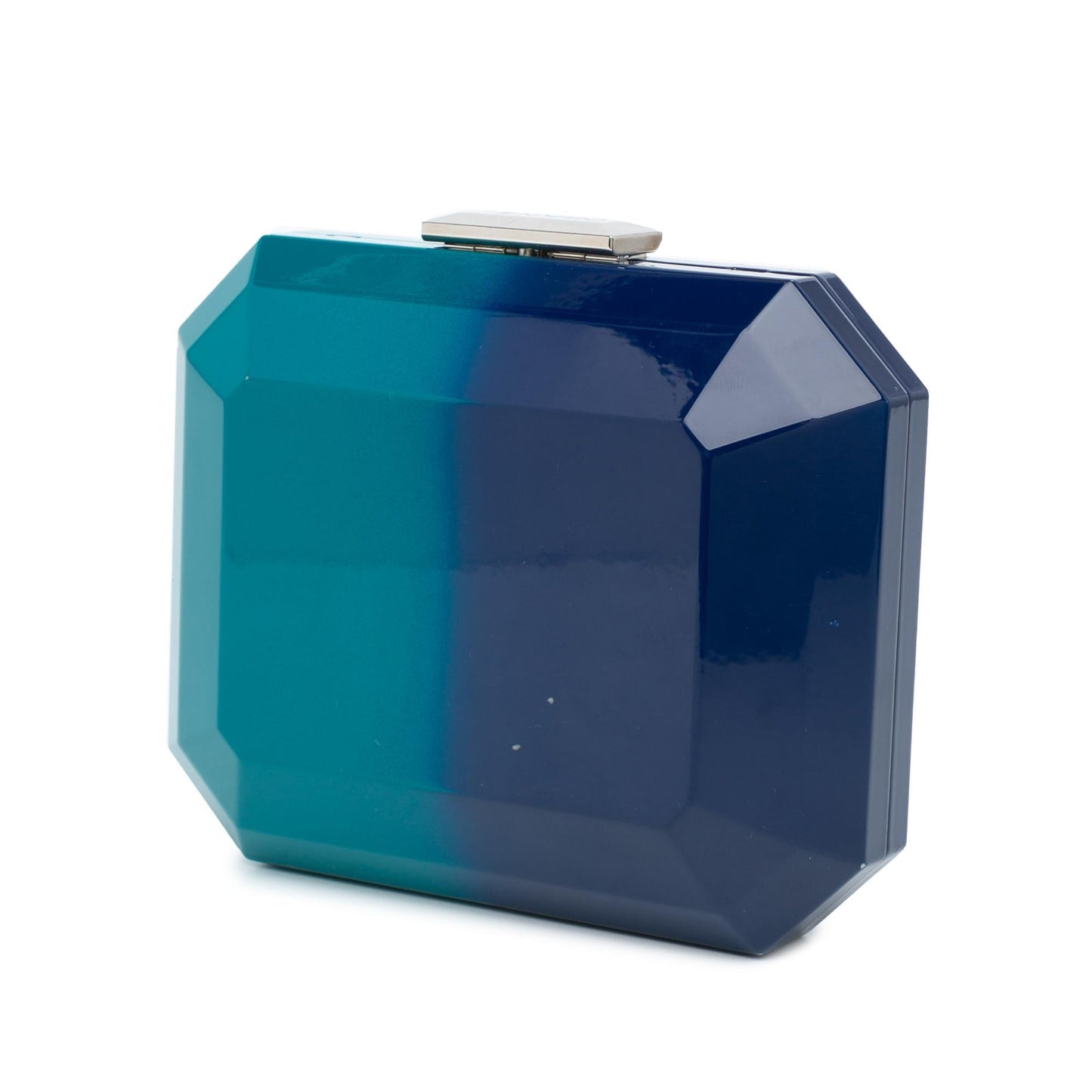 Chanel CC Ombre Plexiglass on SHG-RD2nKl Clutch Bag