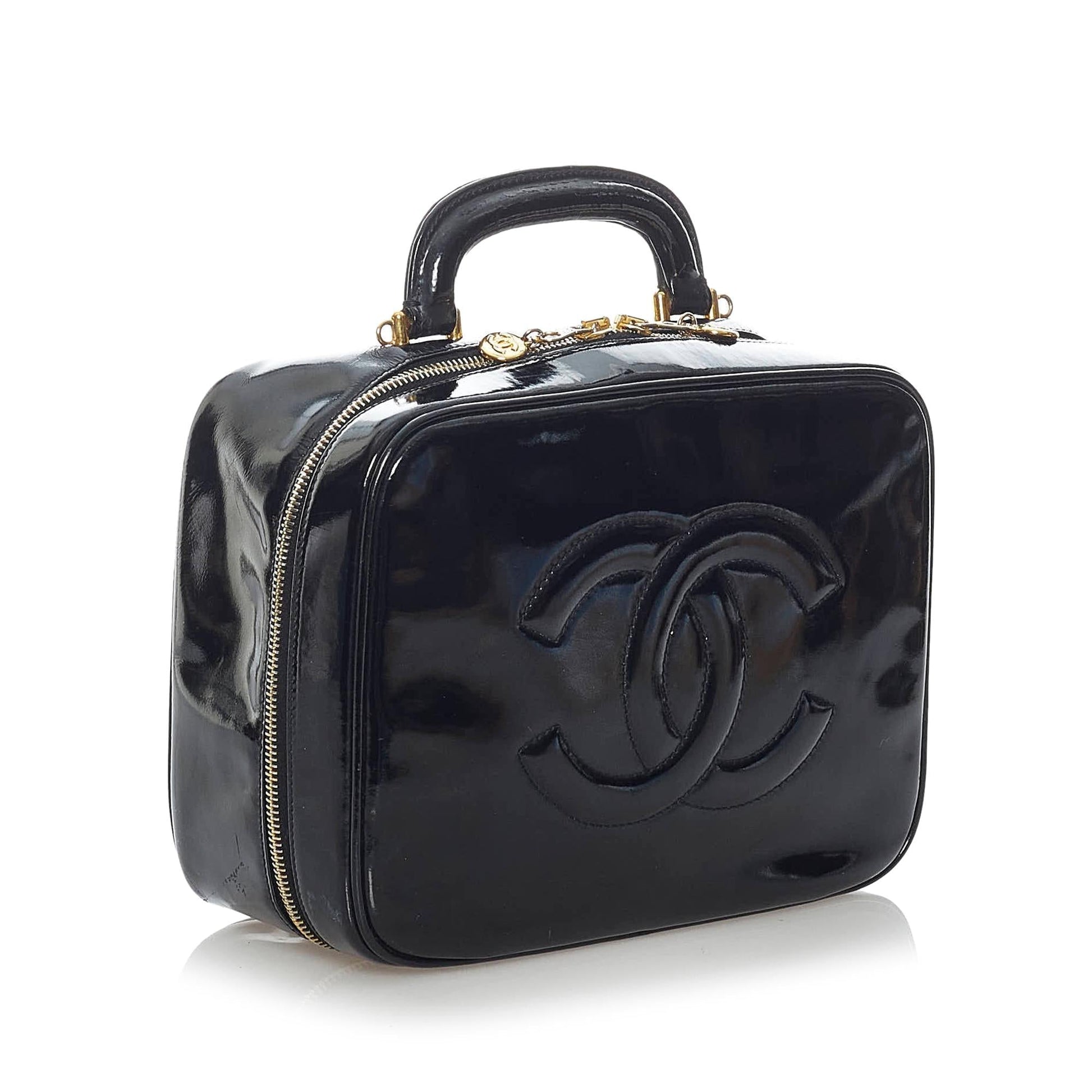 Chanel CC Patent Vanity SHG-iGWuvw Leather Handbag