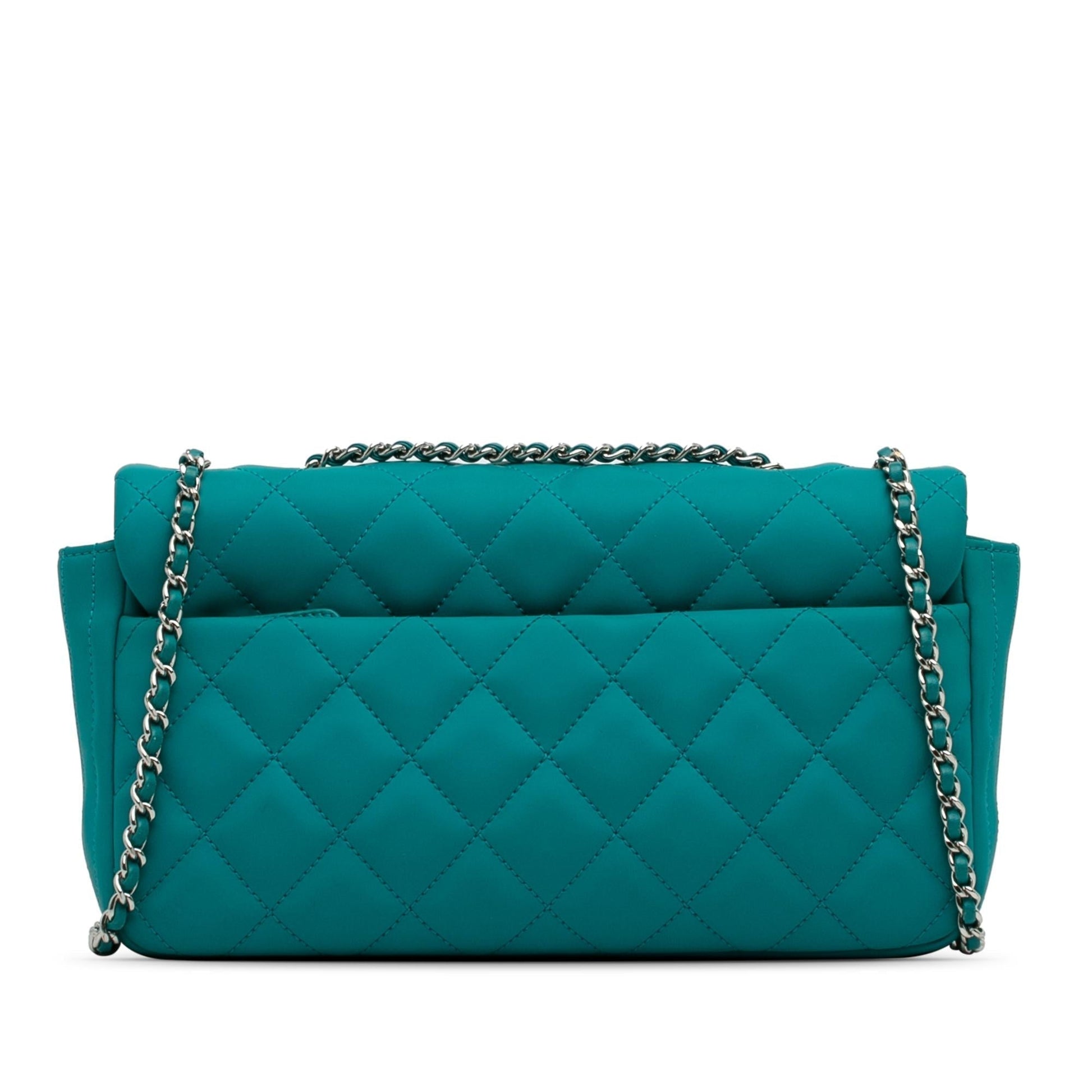 Chanel Cc Quilted Calfskin Single Flap (Shg-Mnsupa) Bag