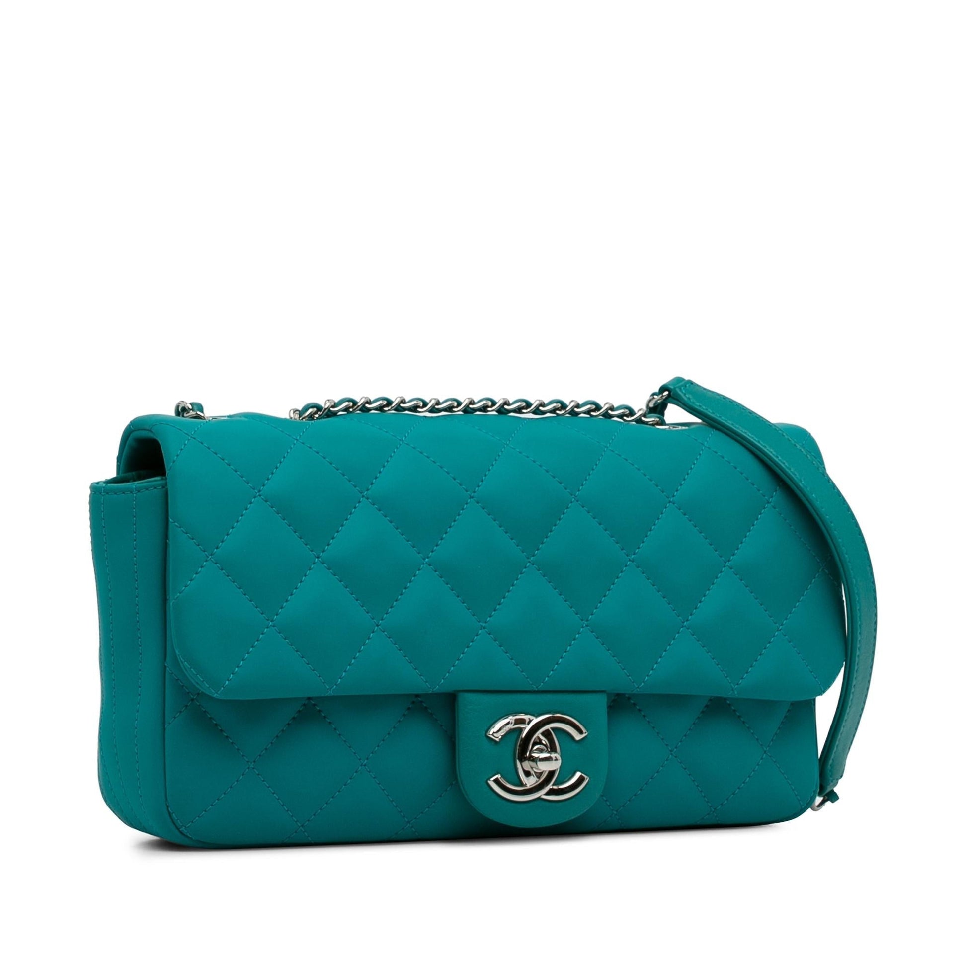 Chanel Cc Quilted Calfskin Single Flap (Shg-Mnsupa) Bag