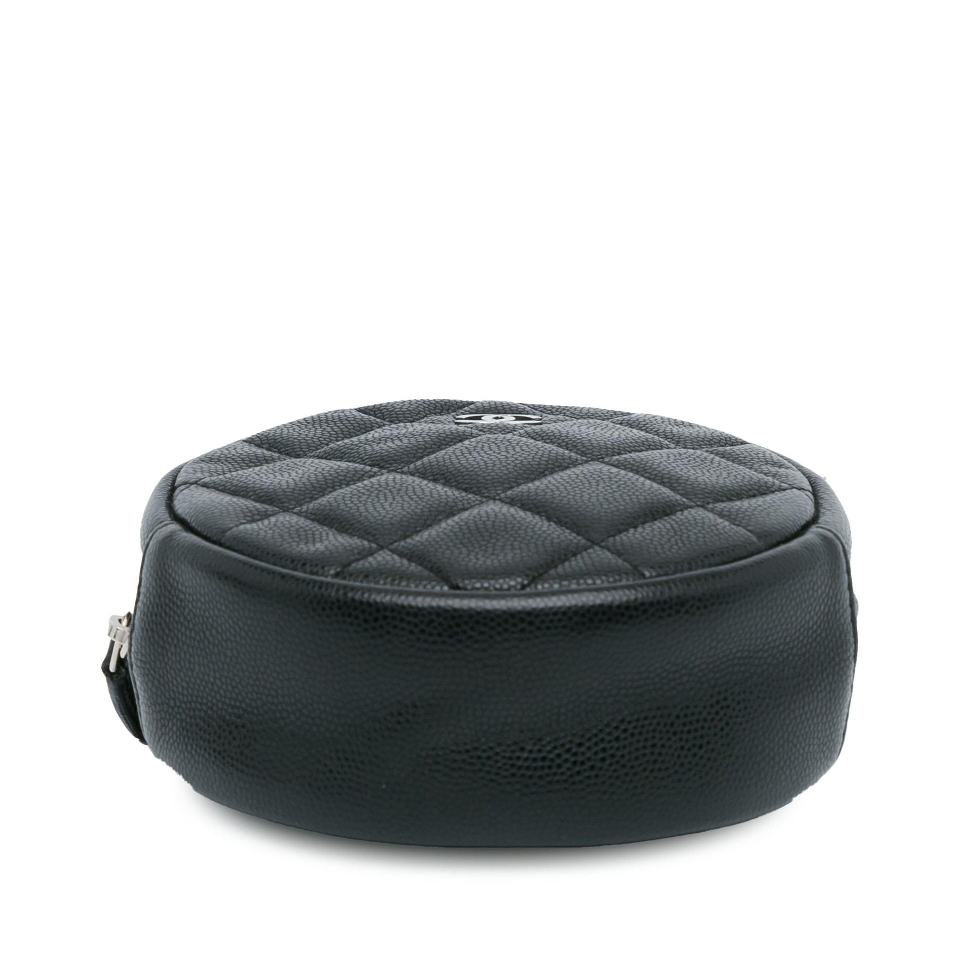 Chanel CC Quilted Caviar Round Clutch With Chain (SHG-jxh22e)