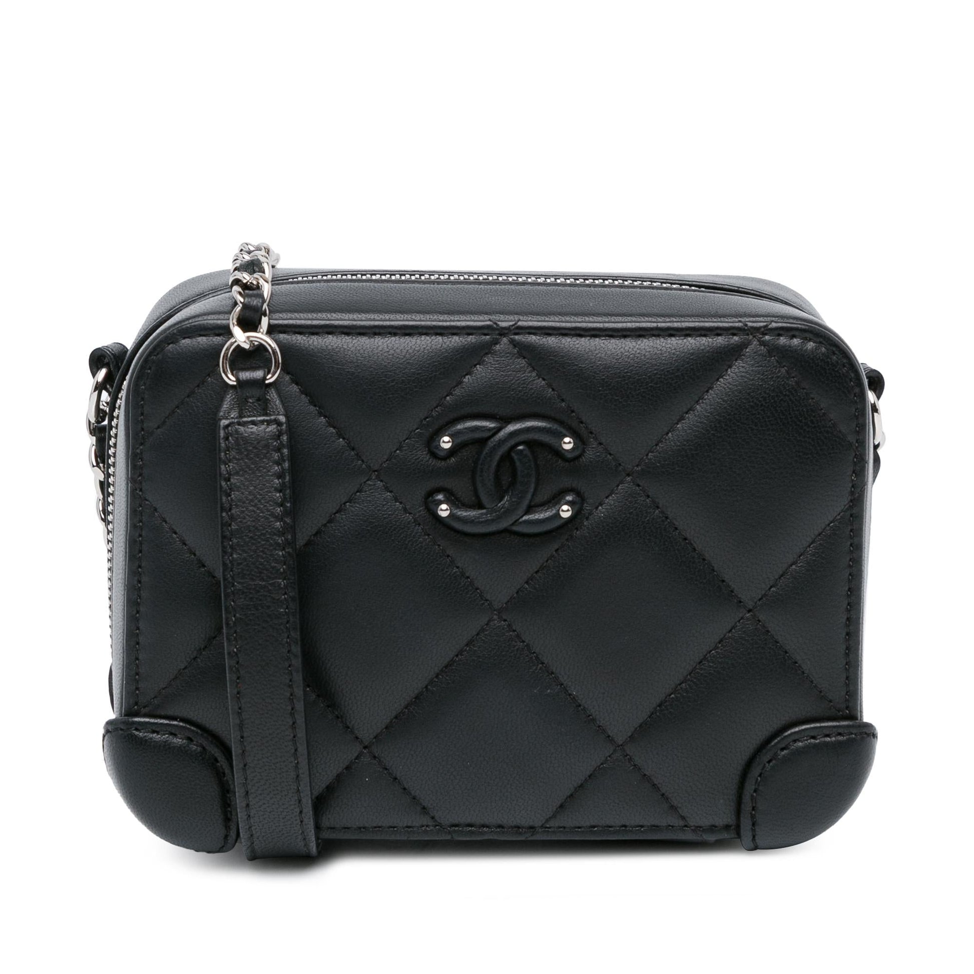 Chanel CC Quilted Lambskin Camera SHG-93PTRz Handbag