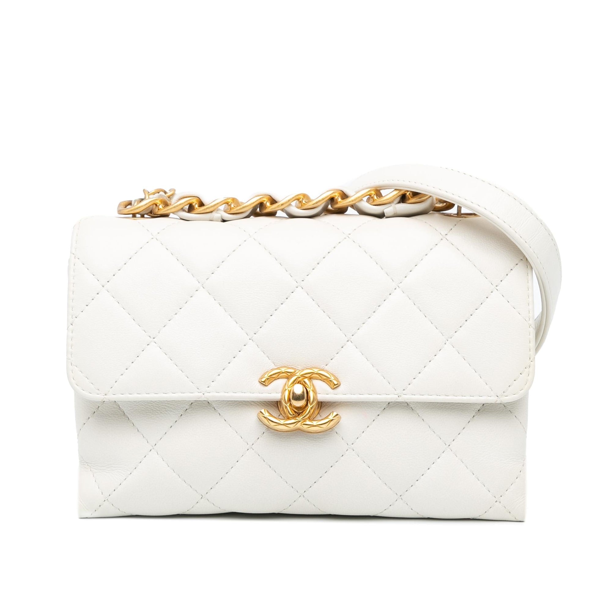 Chanel CC Quilted Lambskin Flap SHG-8guI4k Handbag
