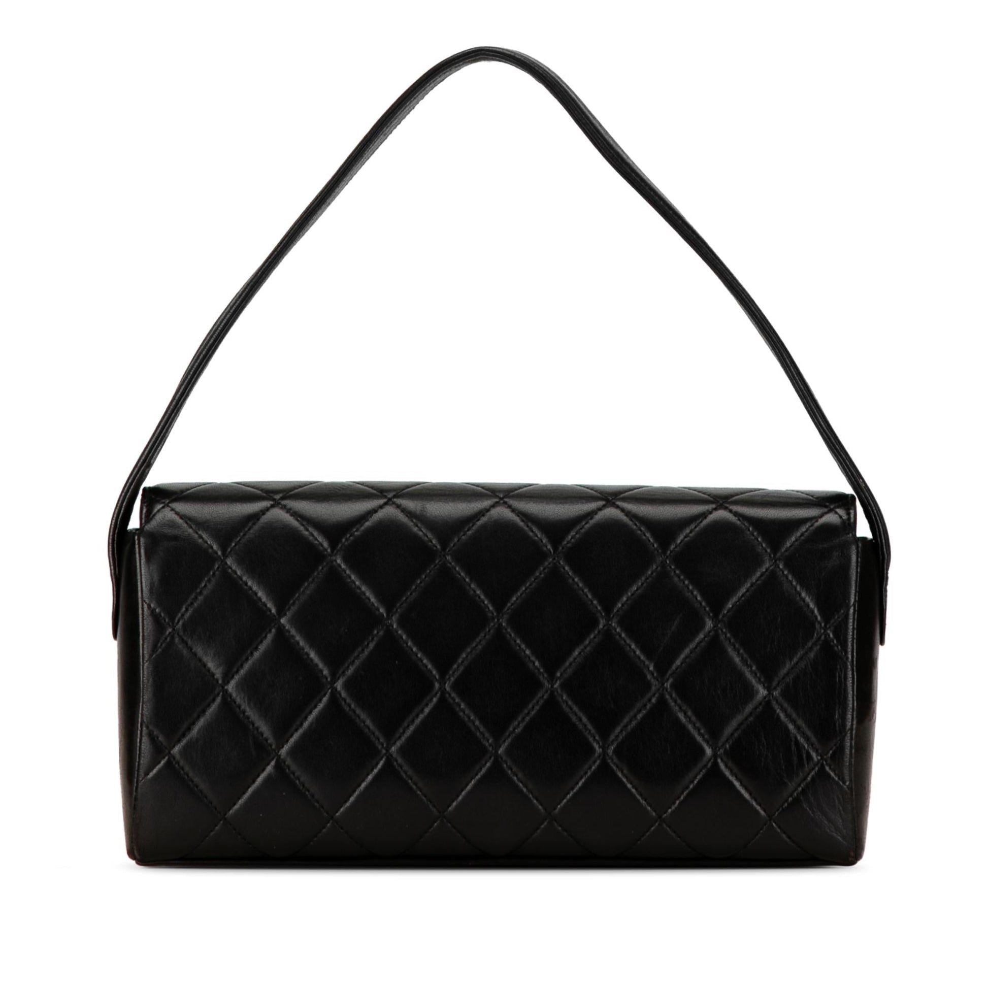 Chanel CC Quilted Lambskin SHG-xQSAxM Leather Handbag