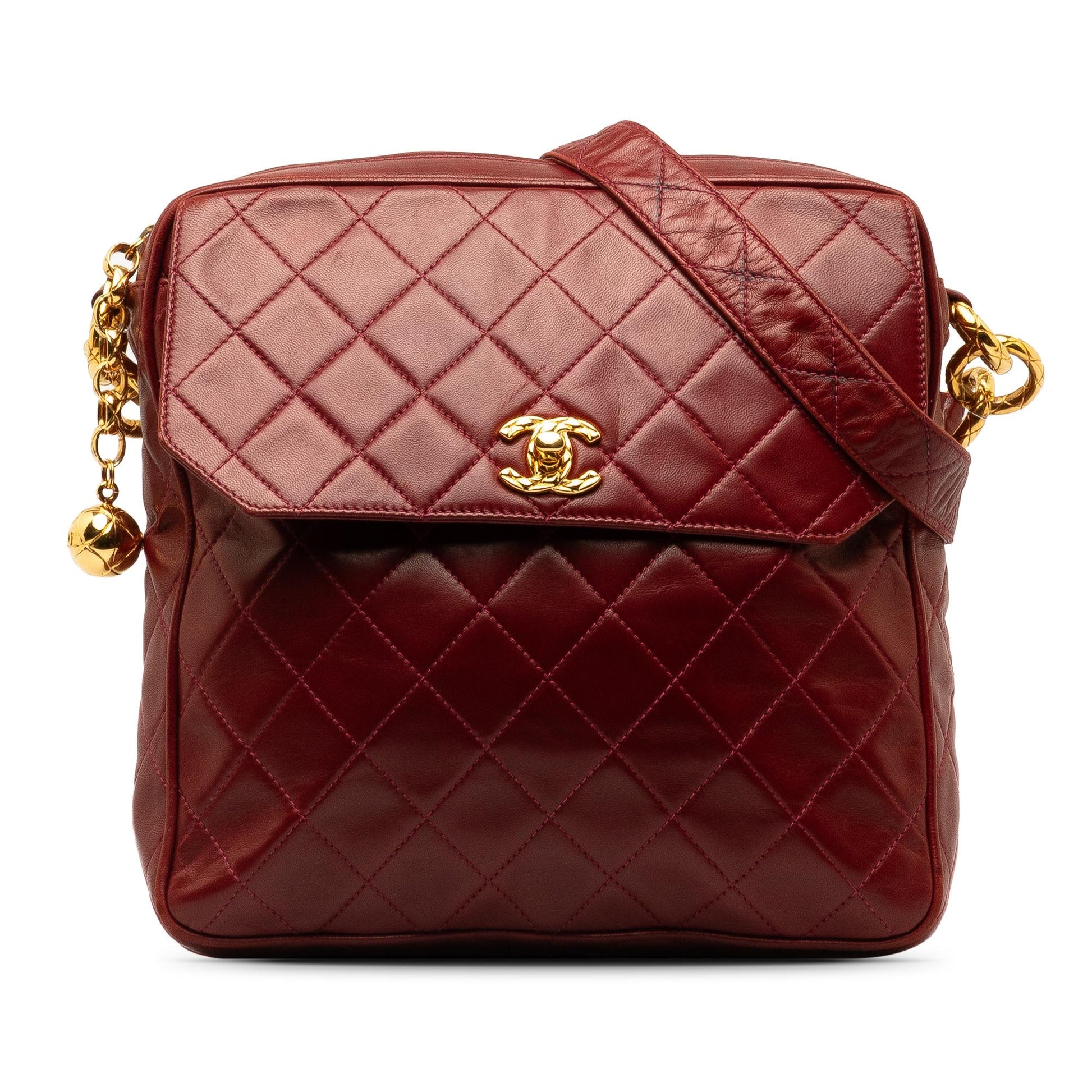 Chanel CC Quilted Lambskin SHG-Q3k70Q Shoulder Bag