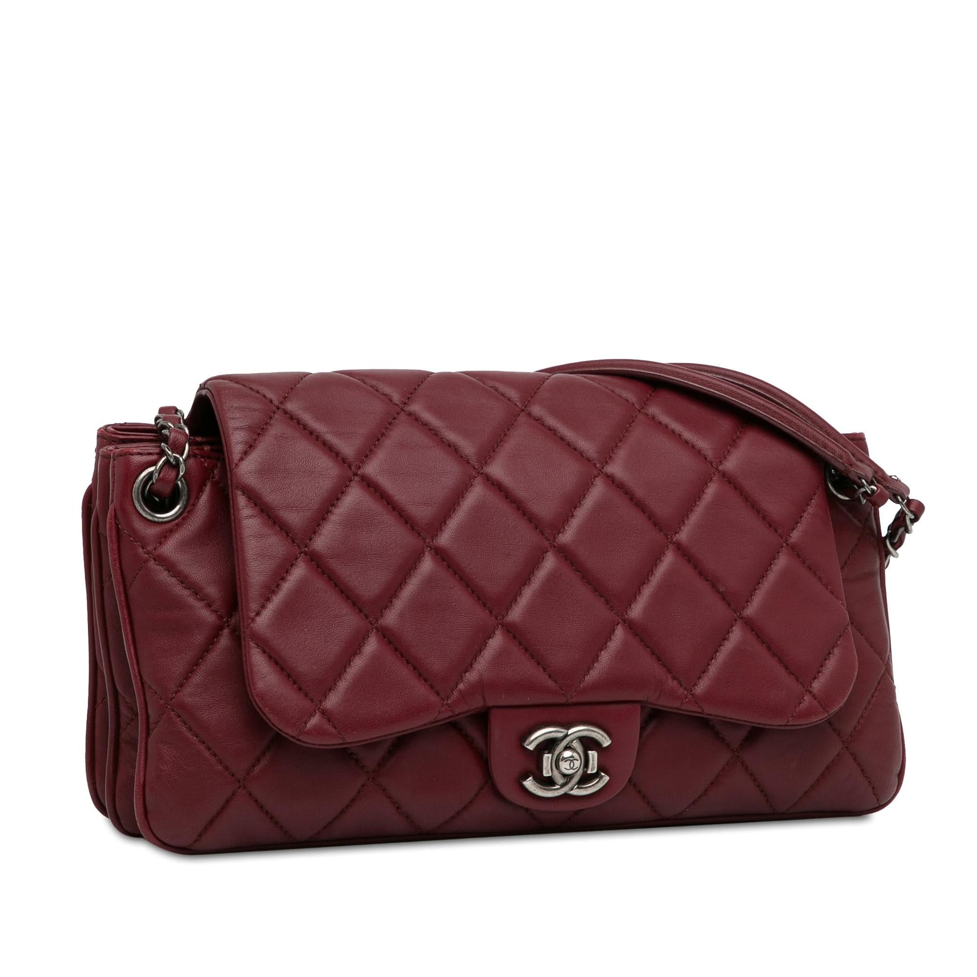 Chanel Cc Quilted Lambskin Single Flap (Shg-Zhhunq) Bag