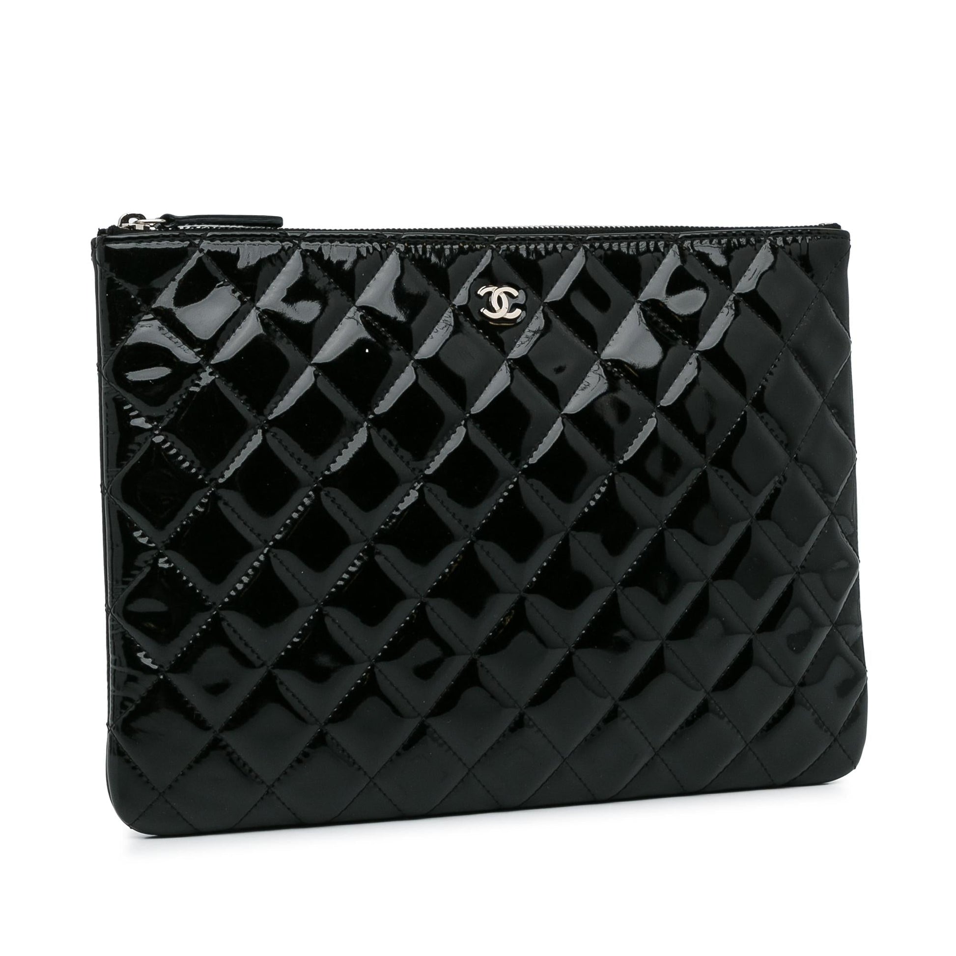 Chanel CC Quilted Patent SHG-30waO1 Leather Handbag