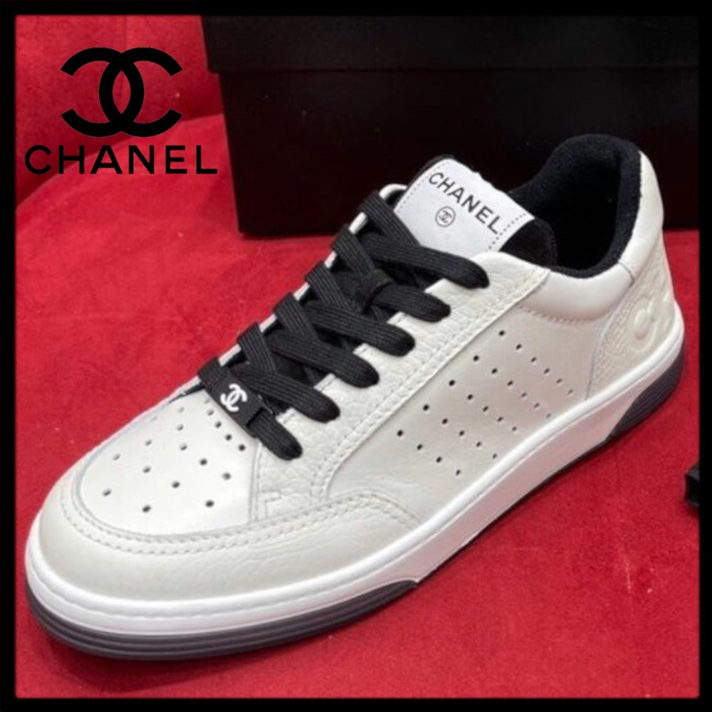 CHANEL CC WHITE LEATHER TRAINER SNEAKERS