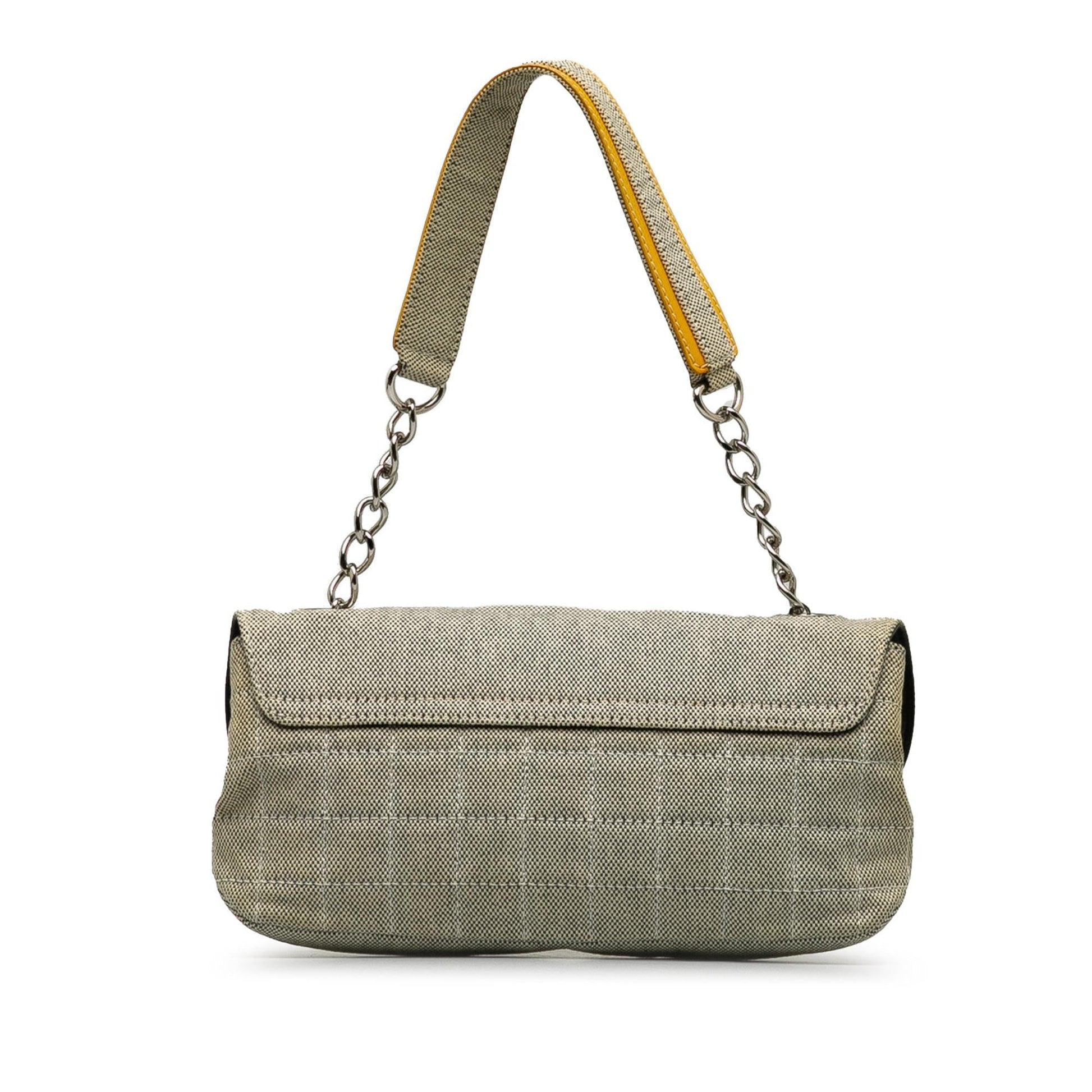 Chanel Camellia Cc No. 5 Baguette SHG-5NQaai Handbag