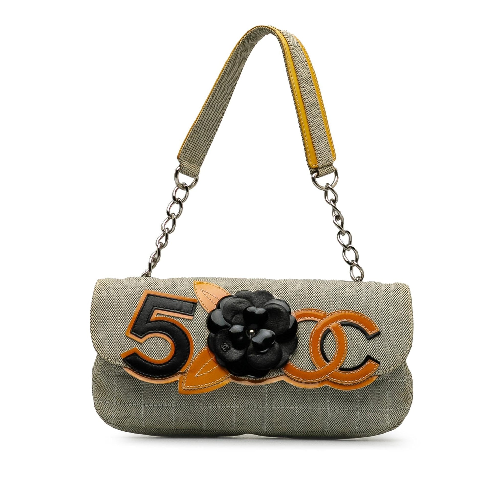 Chanel Camellia Cc No. 5 Baguette SHG-5NQaai Handbag