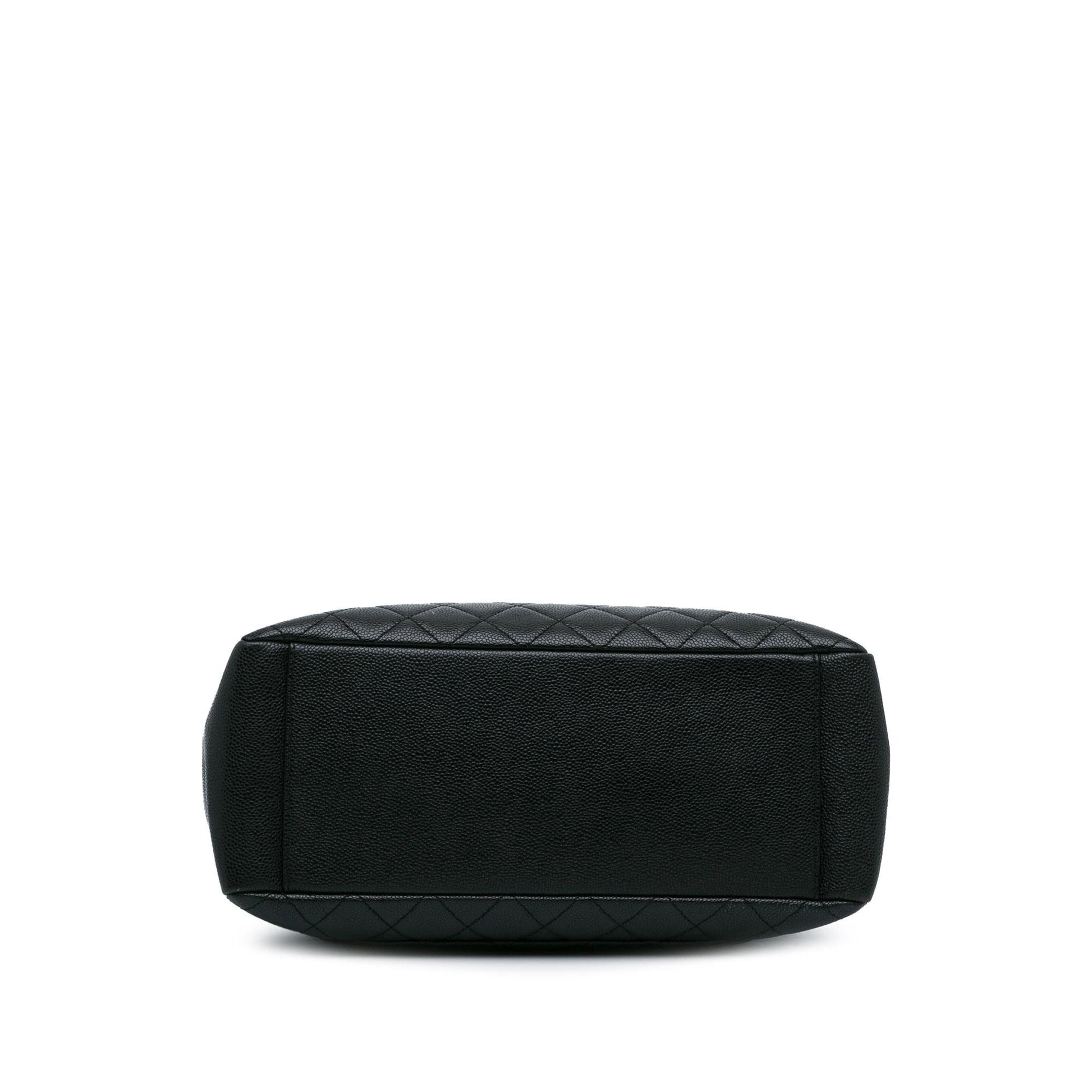 Chanel Caviar Grand Shopping Tote (SHG-LW8TUu)