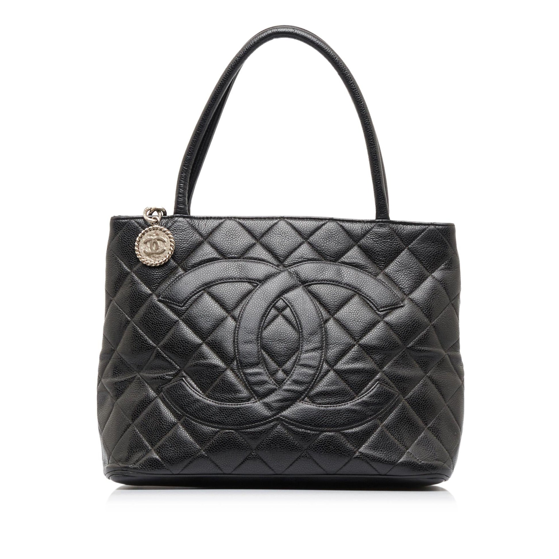 Chanel Caviar Medallion SHG-fR3L7k Tote Bag